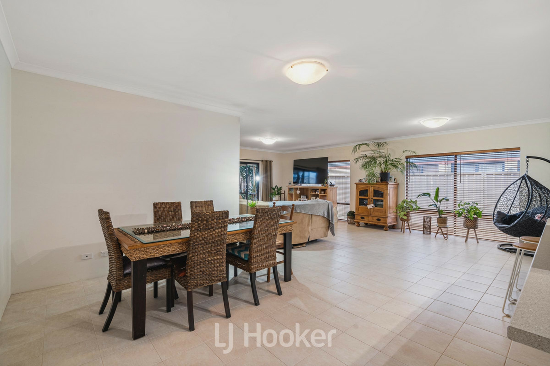10 Prestwick Road — photo 11 of 25