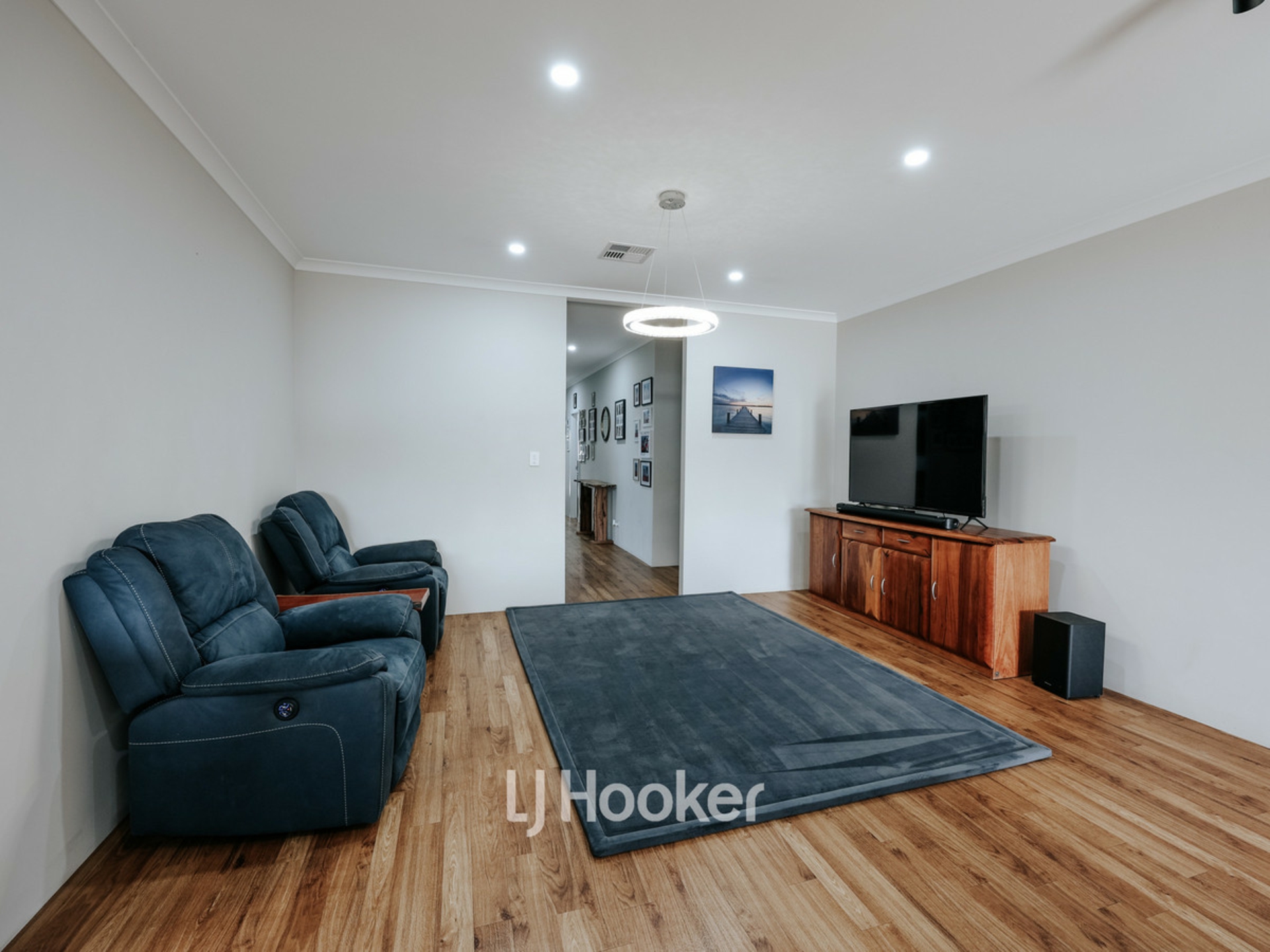 8 Henry Willmott Drive — photo 5 of 23