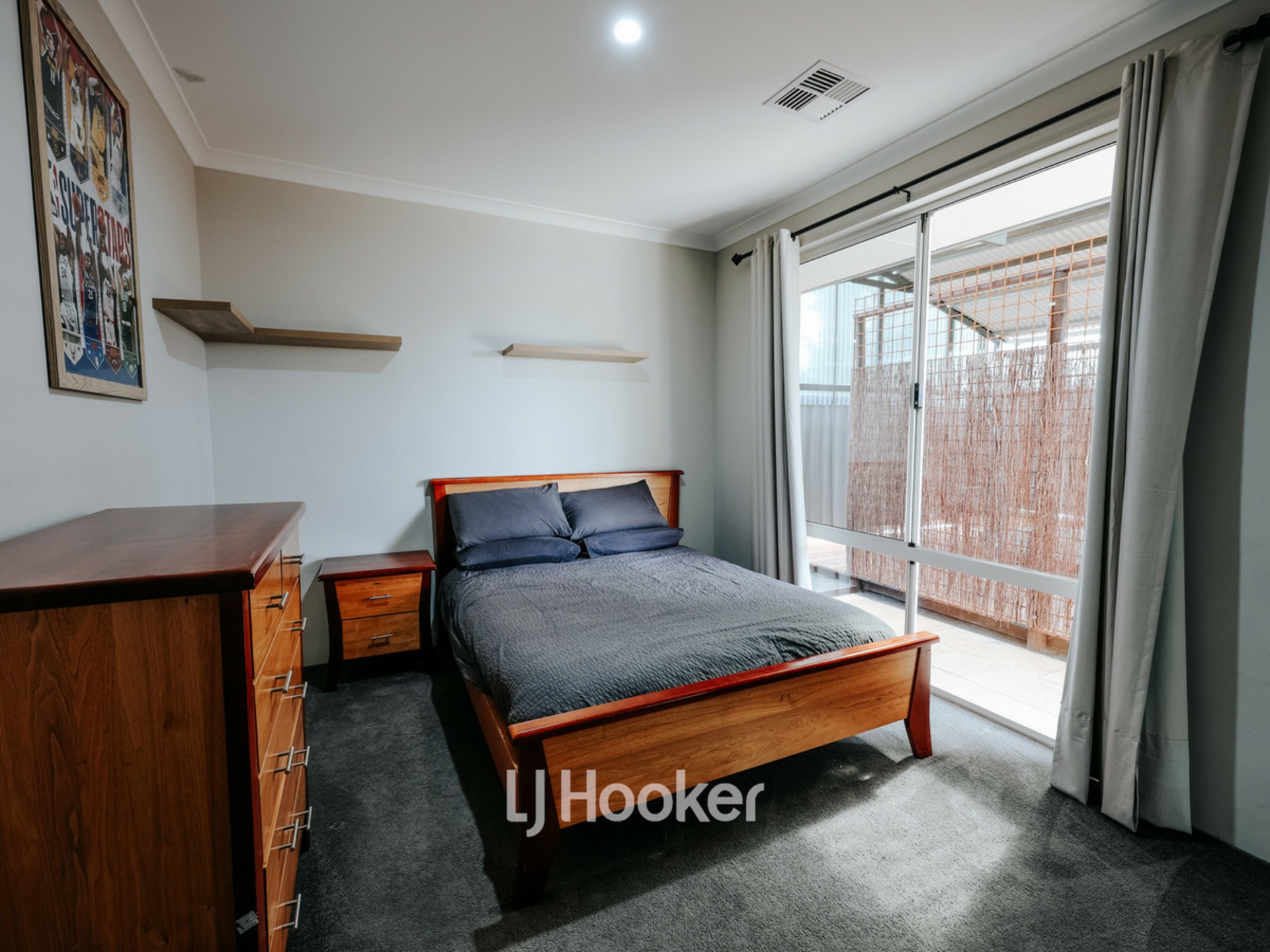 8 Henry Willmott Drive — photo 11 of 23