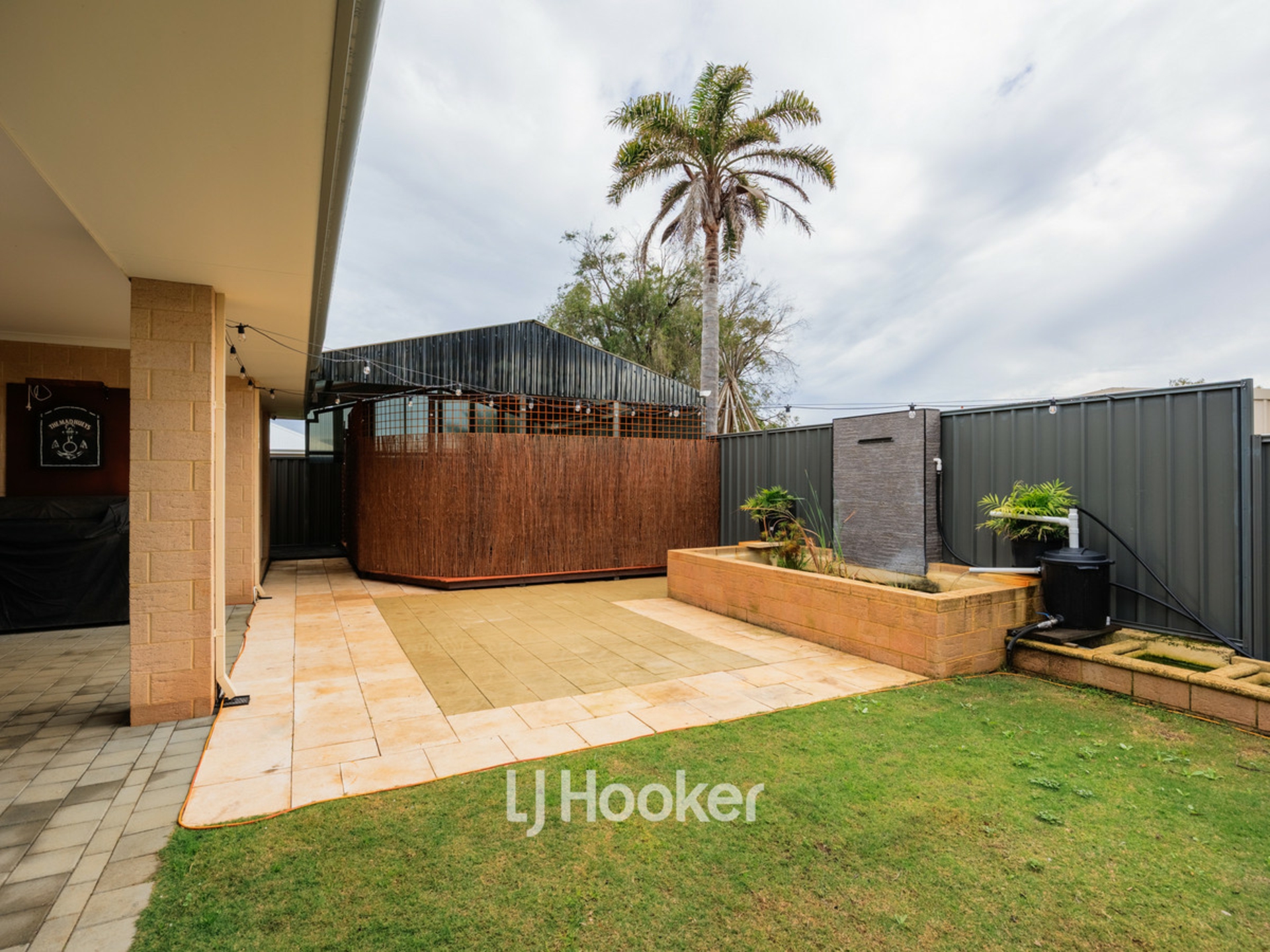 8 Henry Willmott Drive — photo 16 of 23
