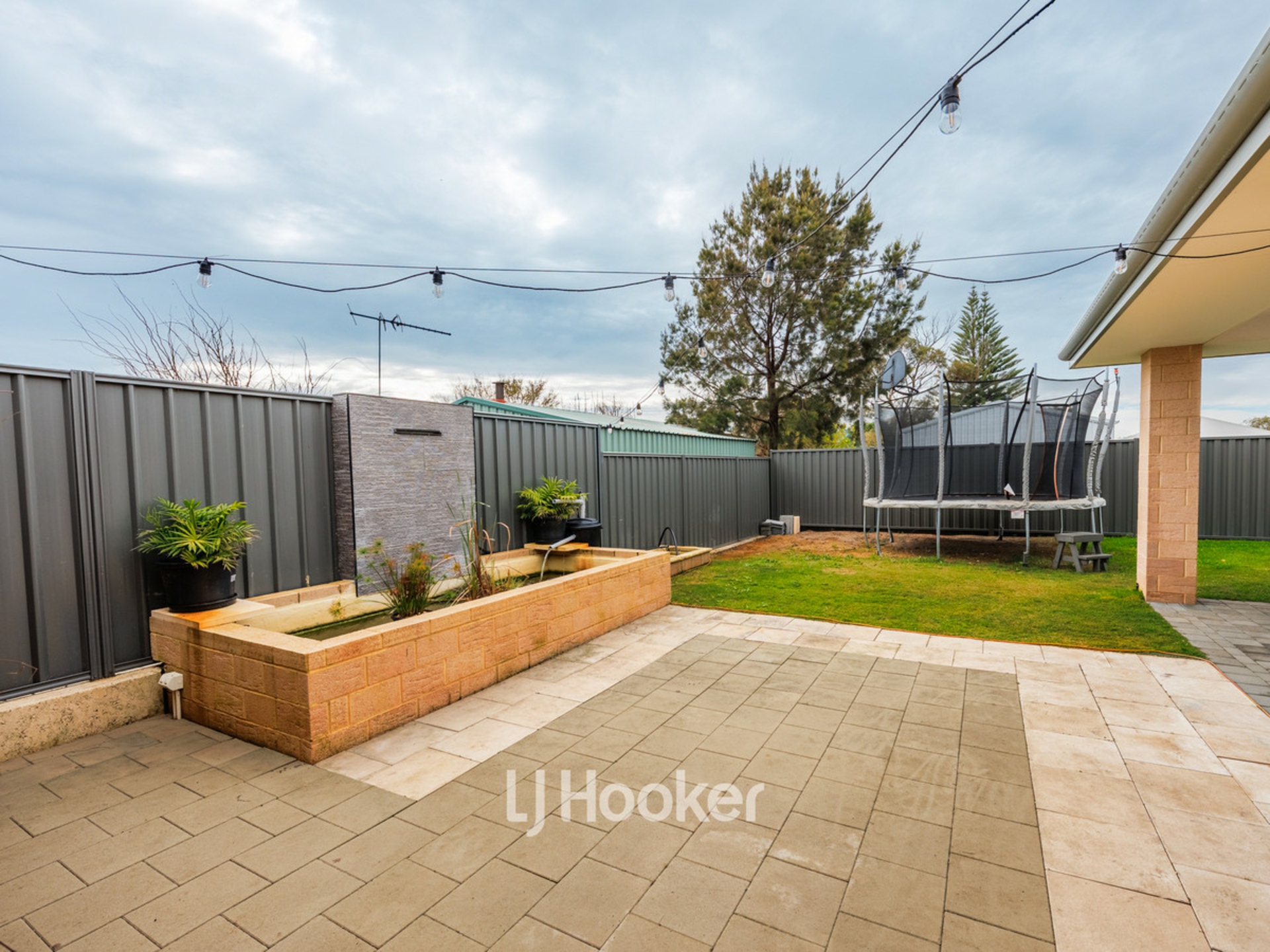 8 Henry Willmott Drive — photo 18 of 23