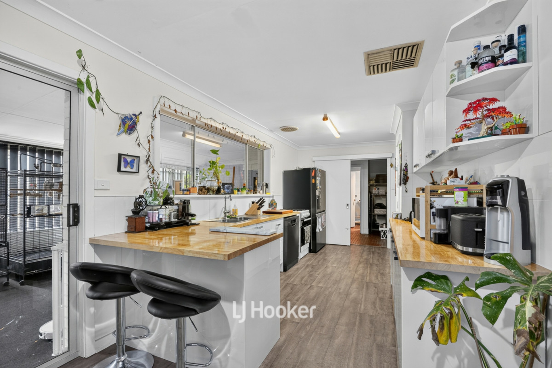 1 Beverley Place — photo 5 of 22