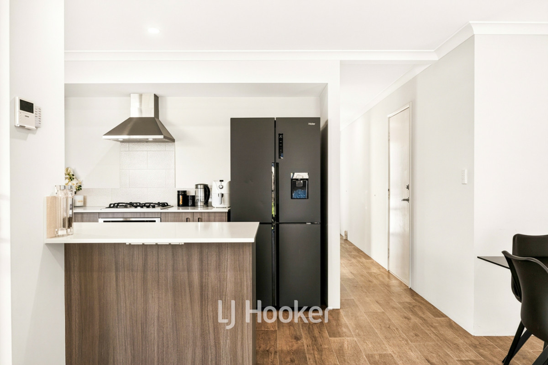 24 Kingfisher Road — photo 8 of 27