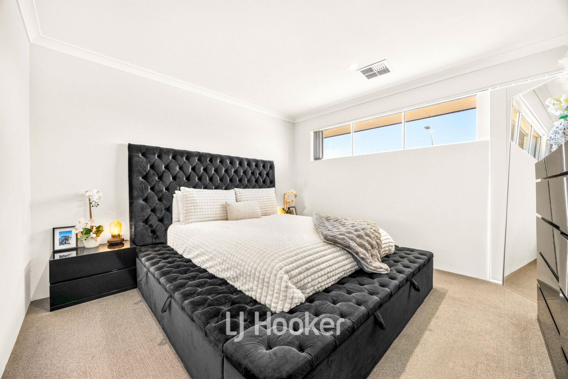 24 Kingfisher Road — photo 11 of 27