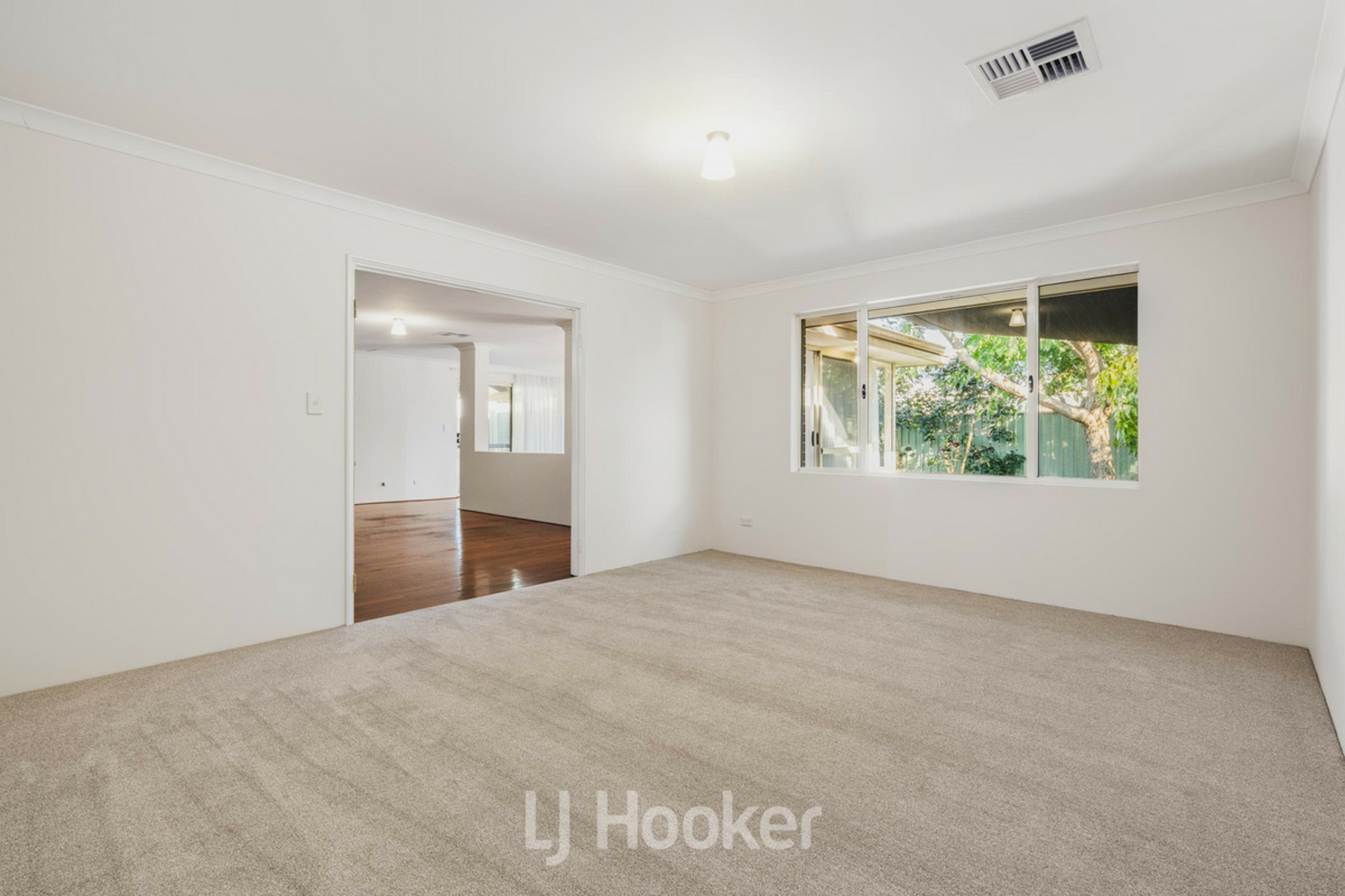 12 Egan Crescent — photo 10 of 25