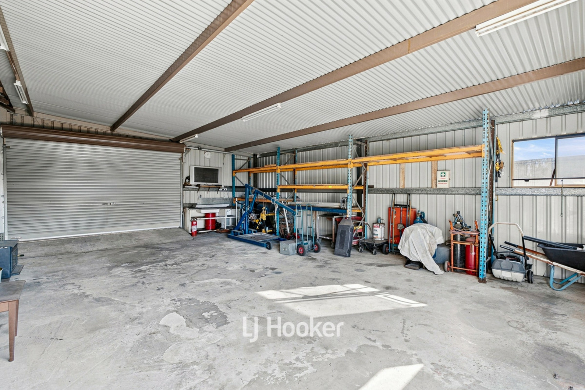 165 Throssell Street — photo 23 of 30