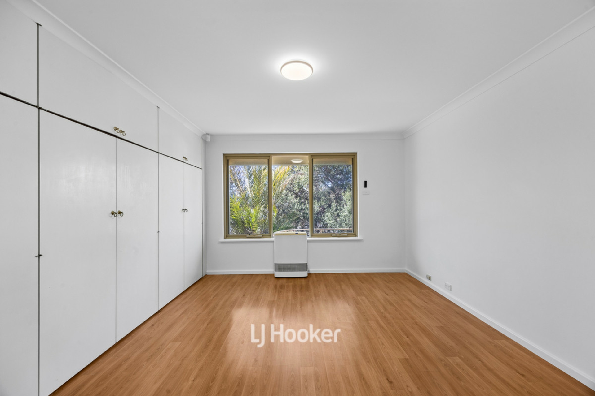 3 Stanbury Crescent — photo 15 of 30