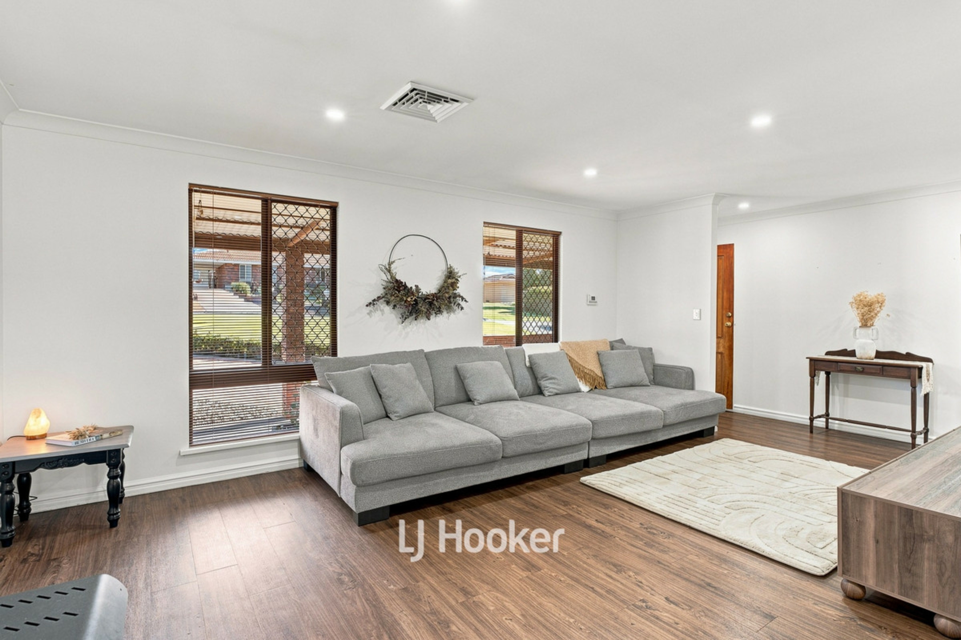 86 Swanstone Street — photo 11 of 30