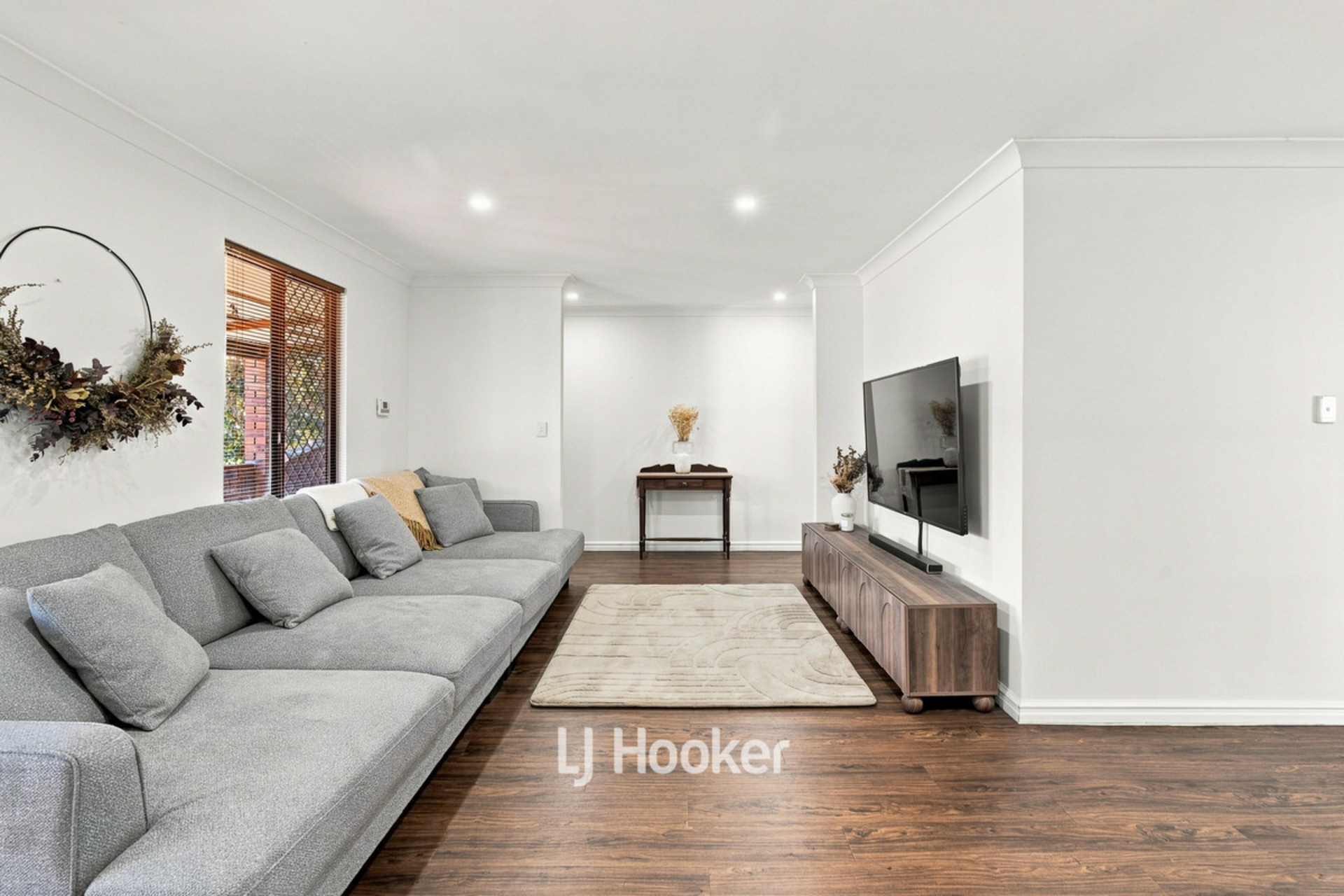 86 Swanstone Street — photo 17 of 30