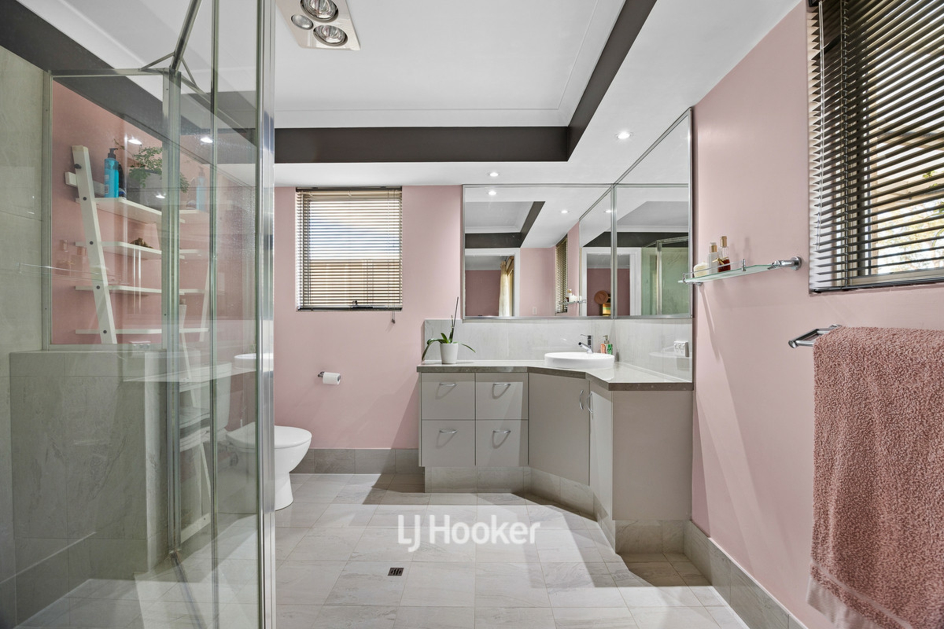 31 Melaleuca Drive — photo 13 of 30