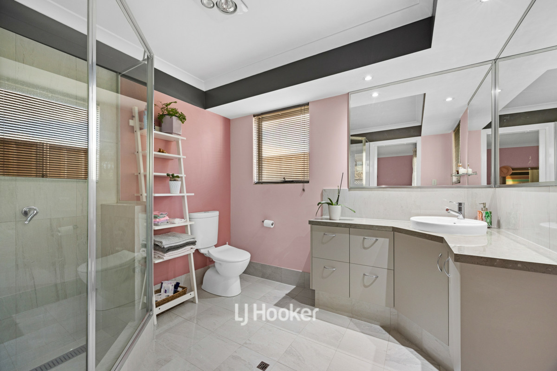 31 Melaleuca Drive — photo 14 of 30