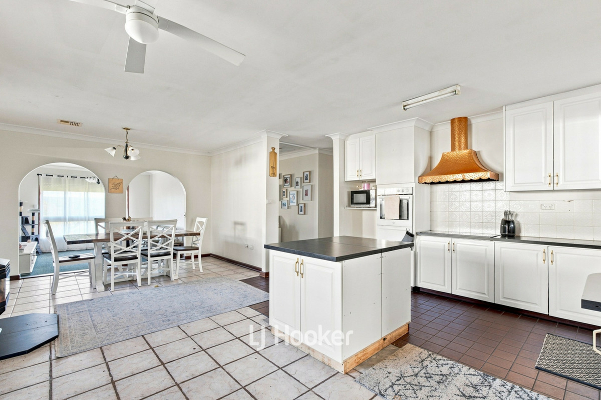 44 Clifton Street — photo 8 of 30