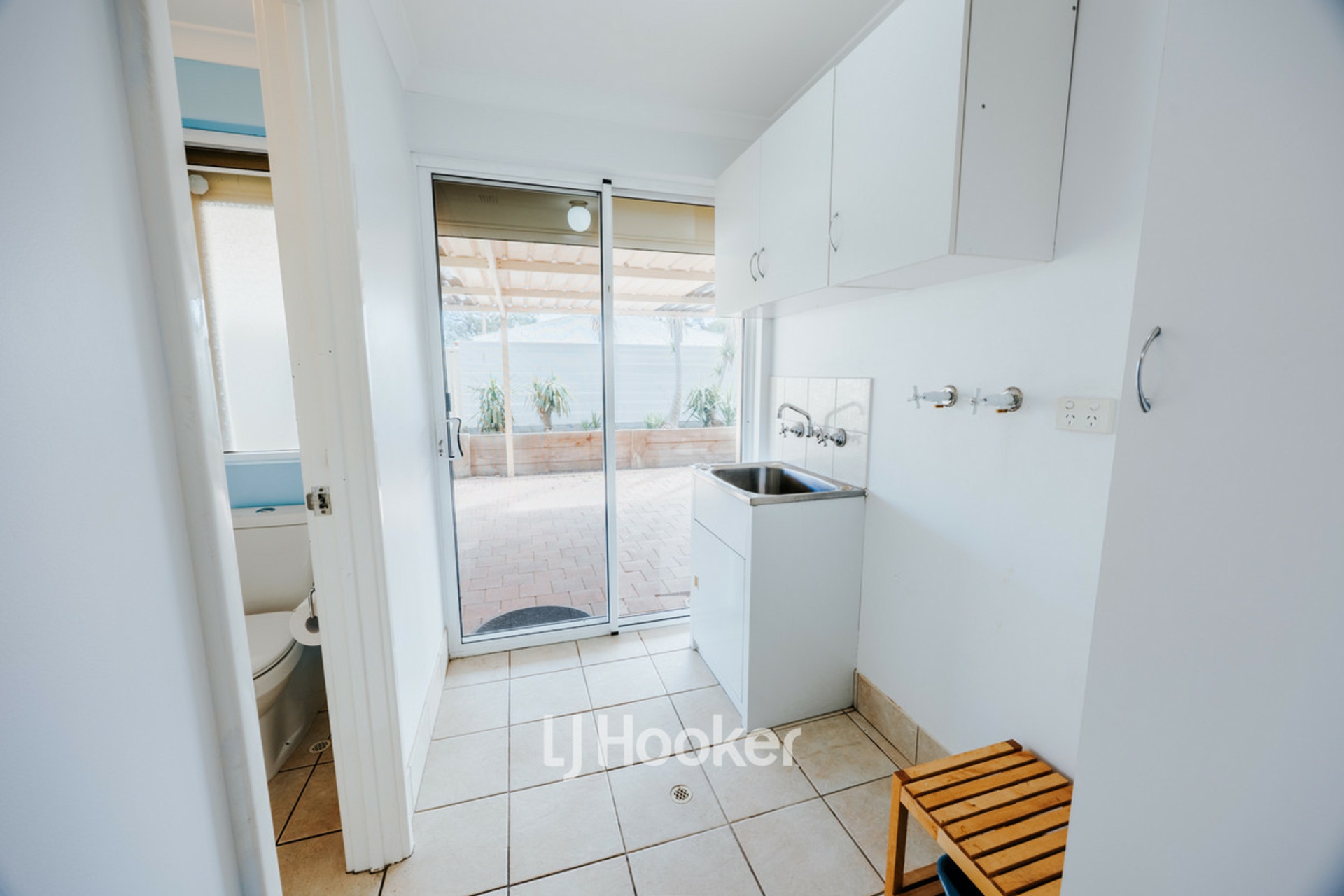 16 Willmott Street — photo 10 of 16