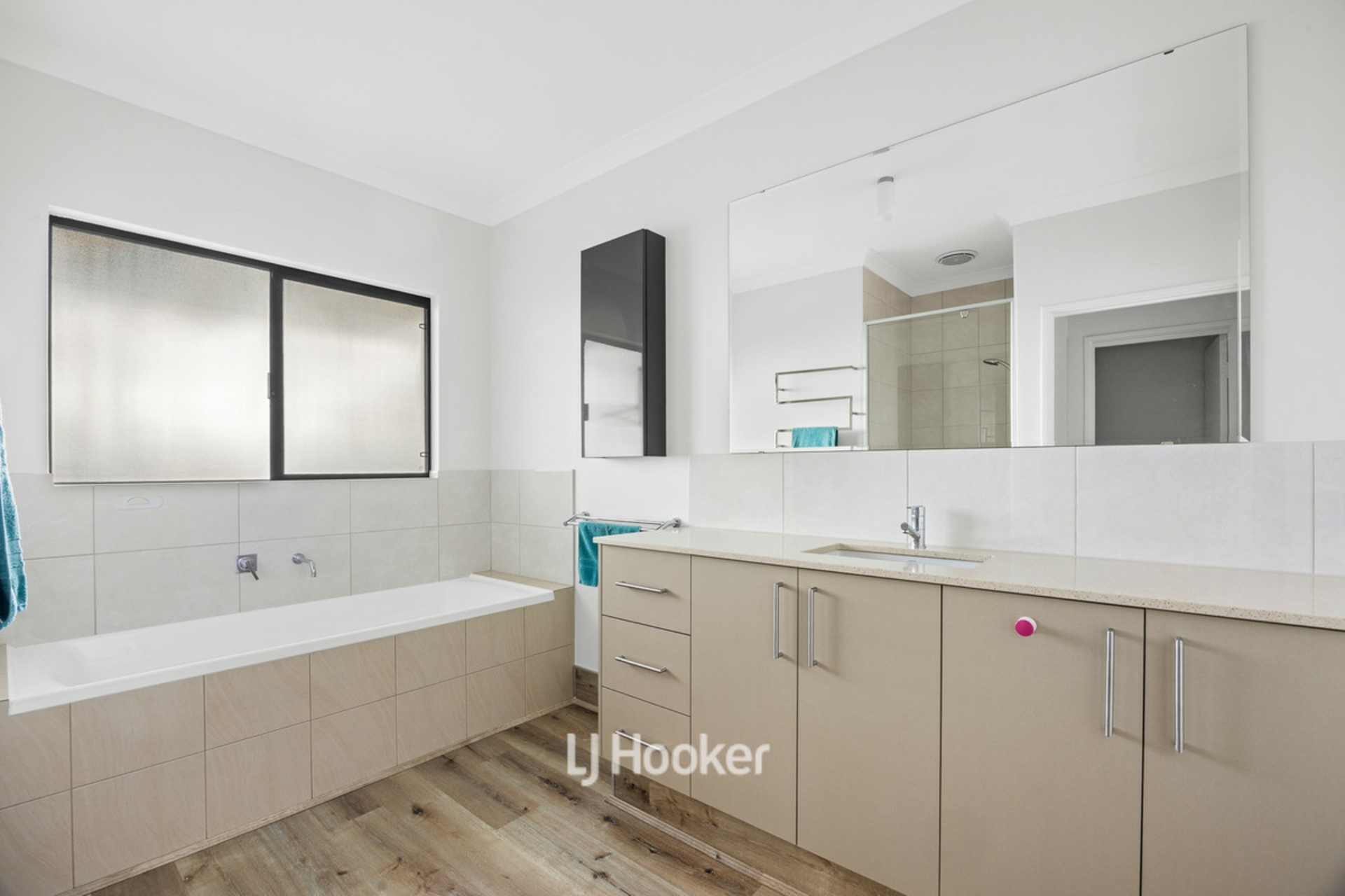 81 Waterloo Road — photo 18 of 30