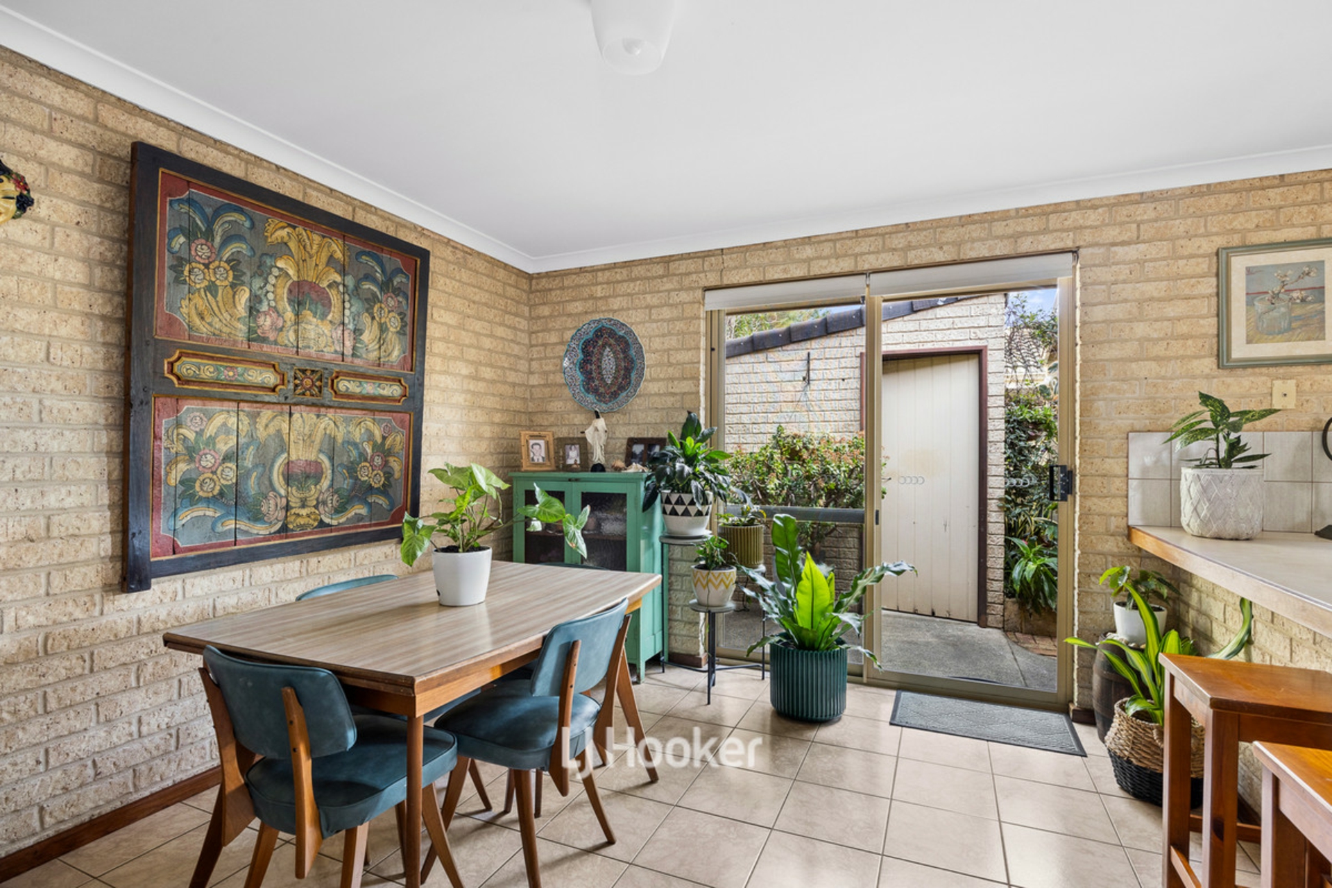 15D Seashore Mews — photo 8 of 26