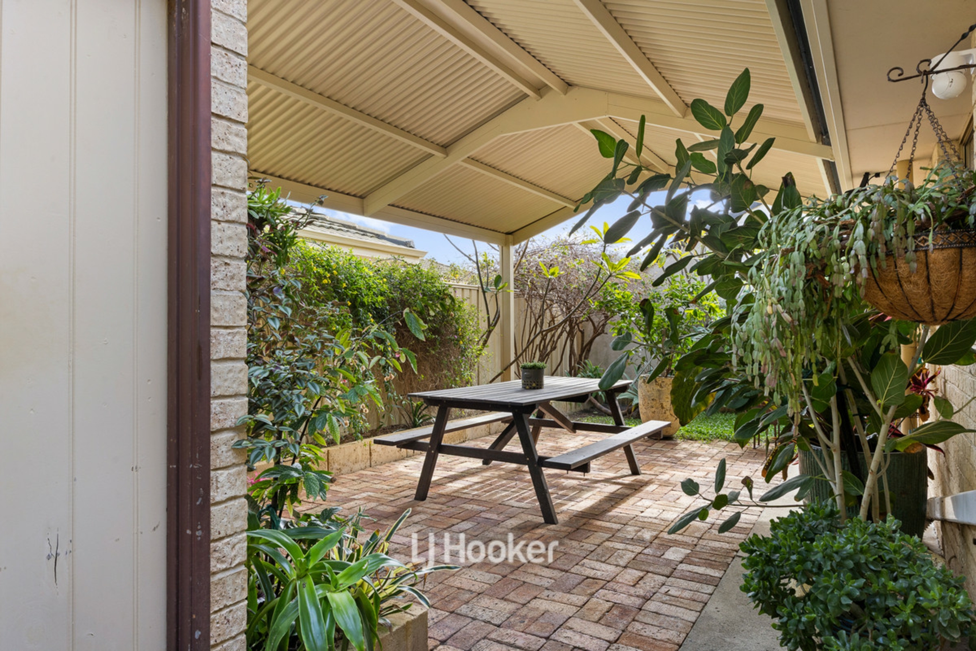 15D Seashore Mews — photo 21 of 26