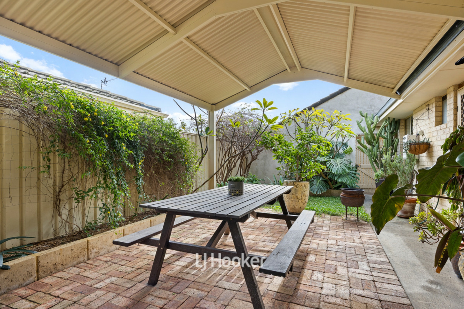 15D Seashore Mews — photo 22 of 26