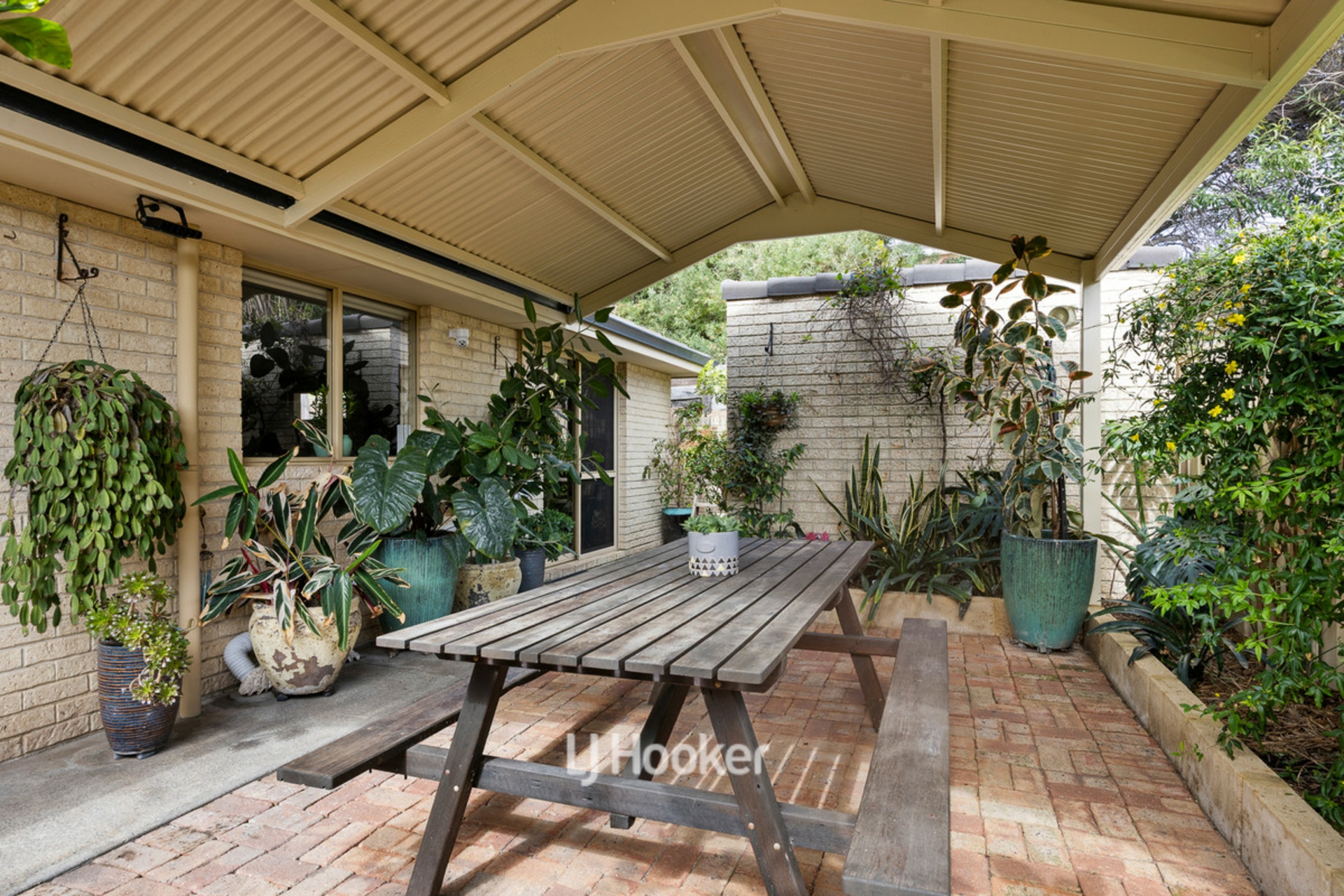 15D Seashore Mews — photo 24 of 26