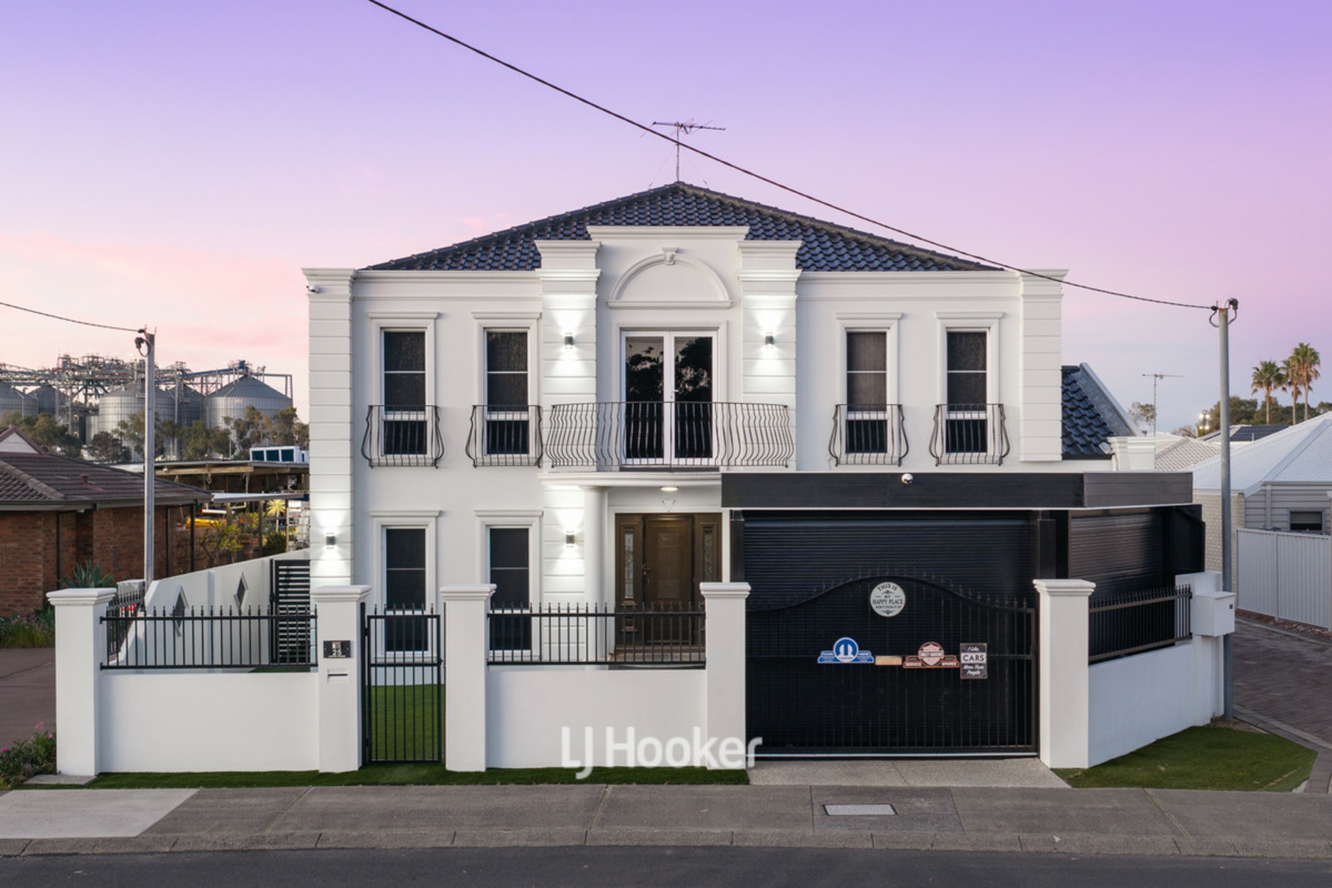 3/25 Austral Parade — photo from LJ Hooker Property South West WA