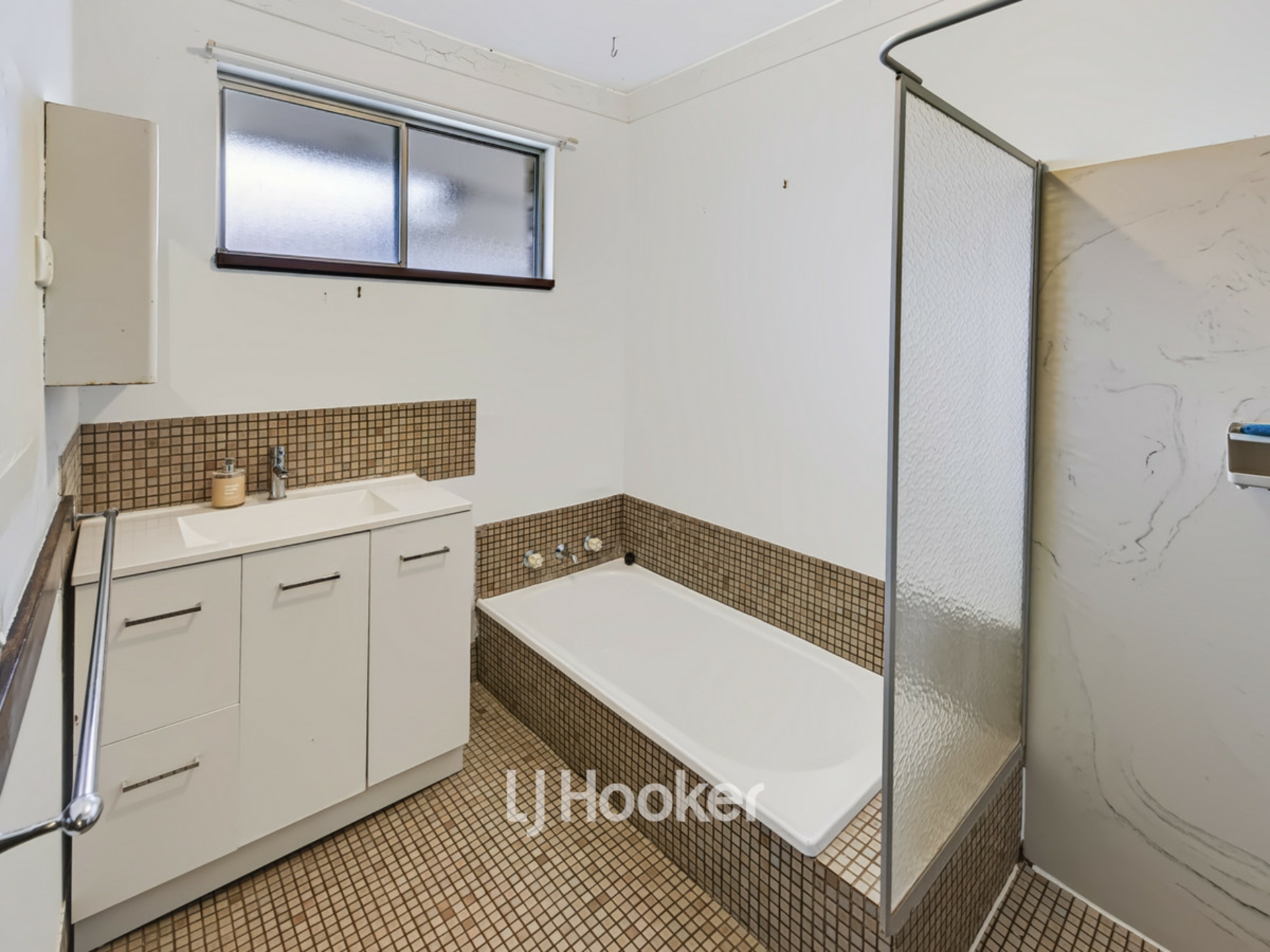 7 Coates Street — photo 10 of 15