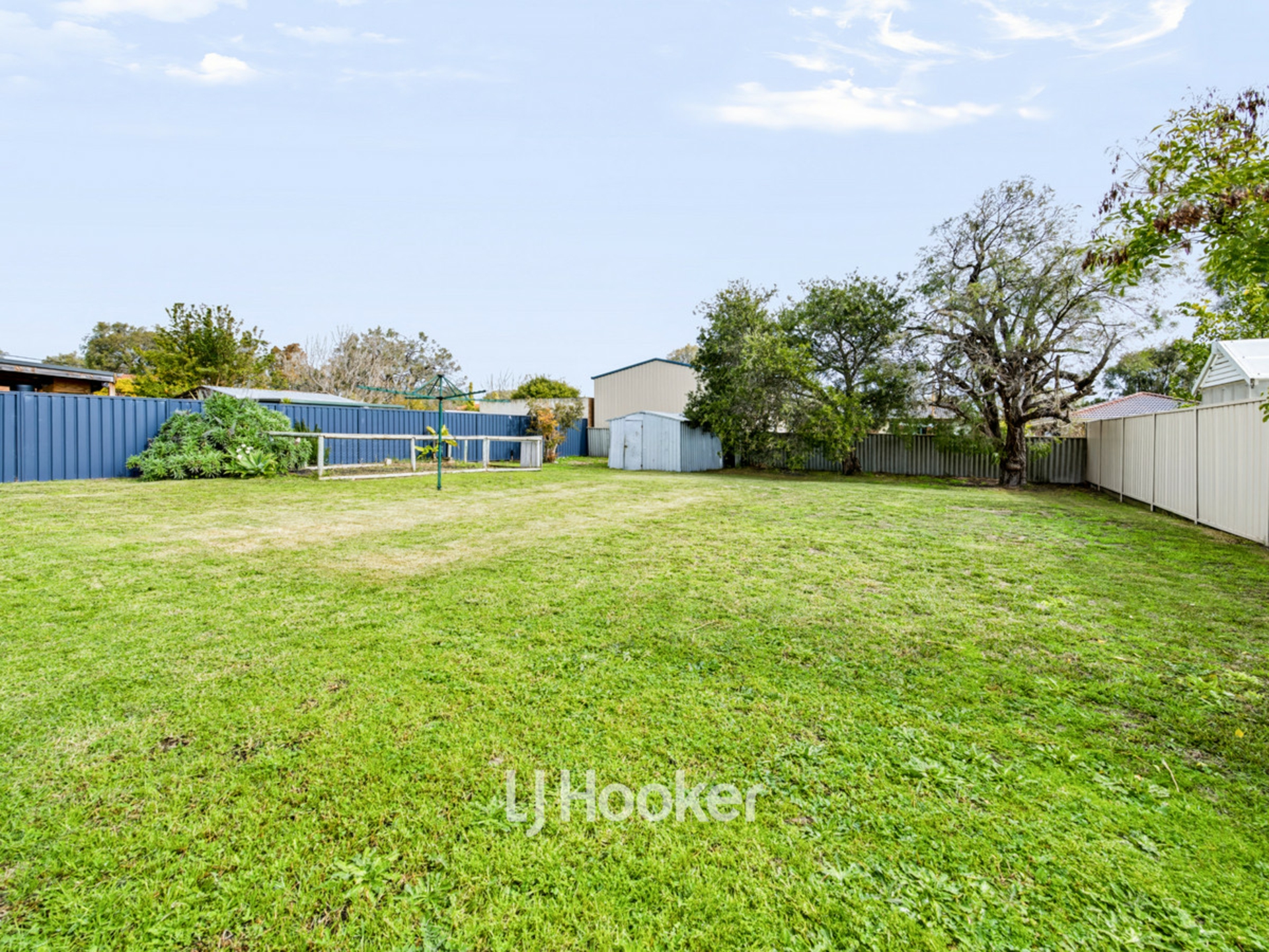 7 Coates Street — photo 12 of 15