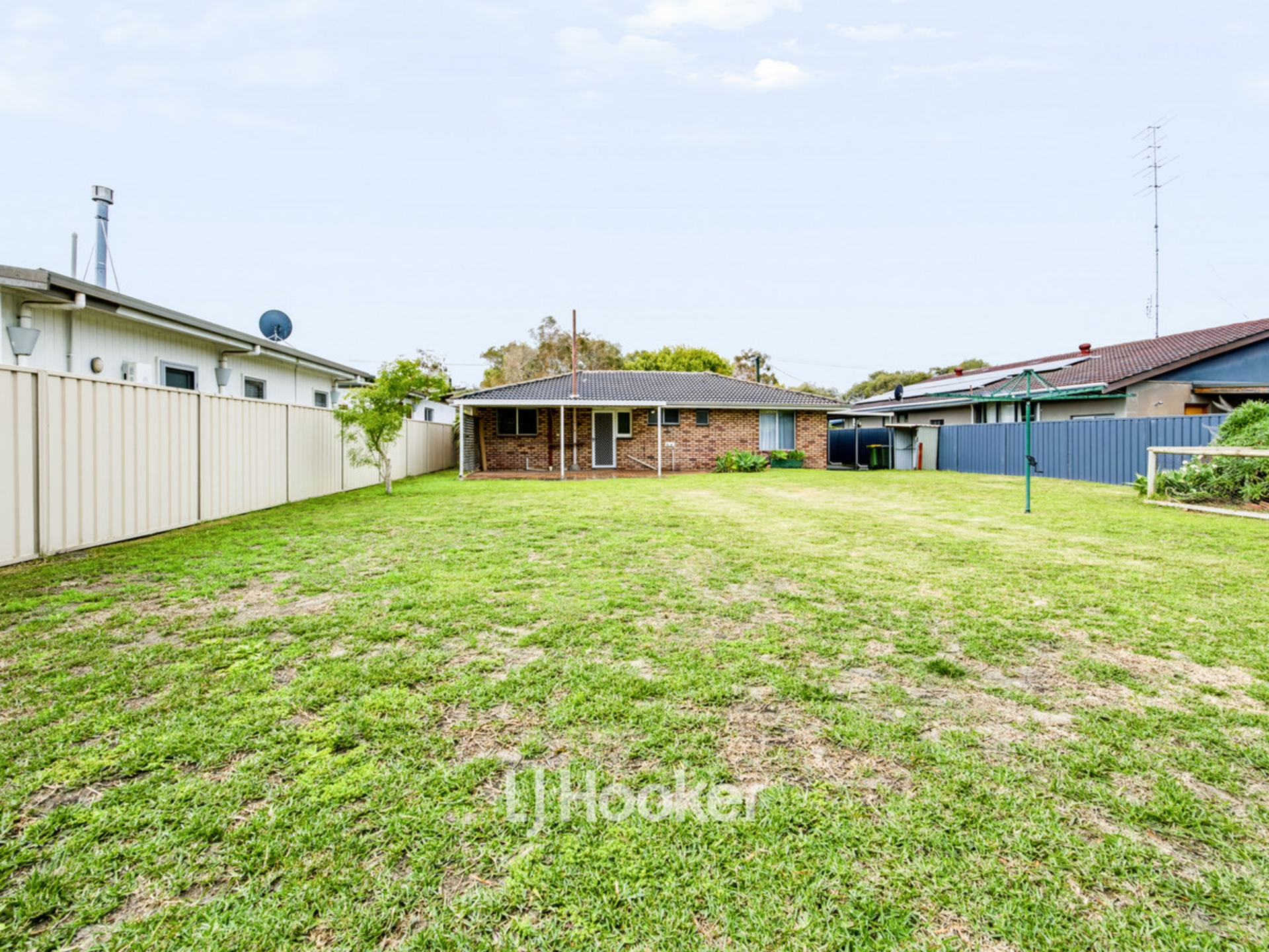 7 Coates Street — photo 13 of 15
