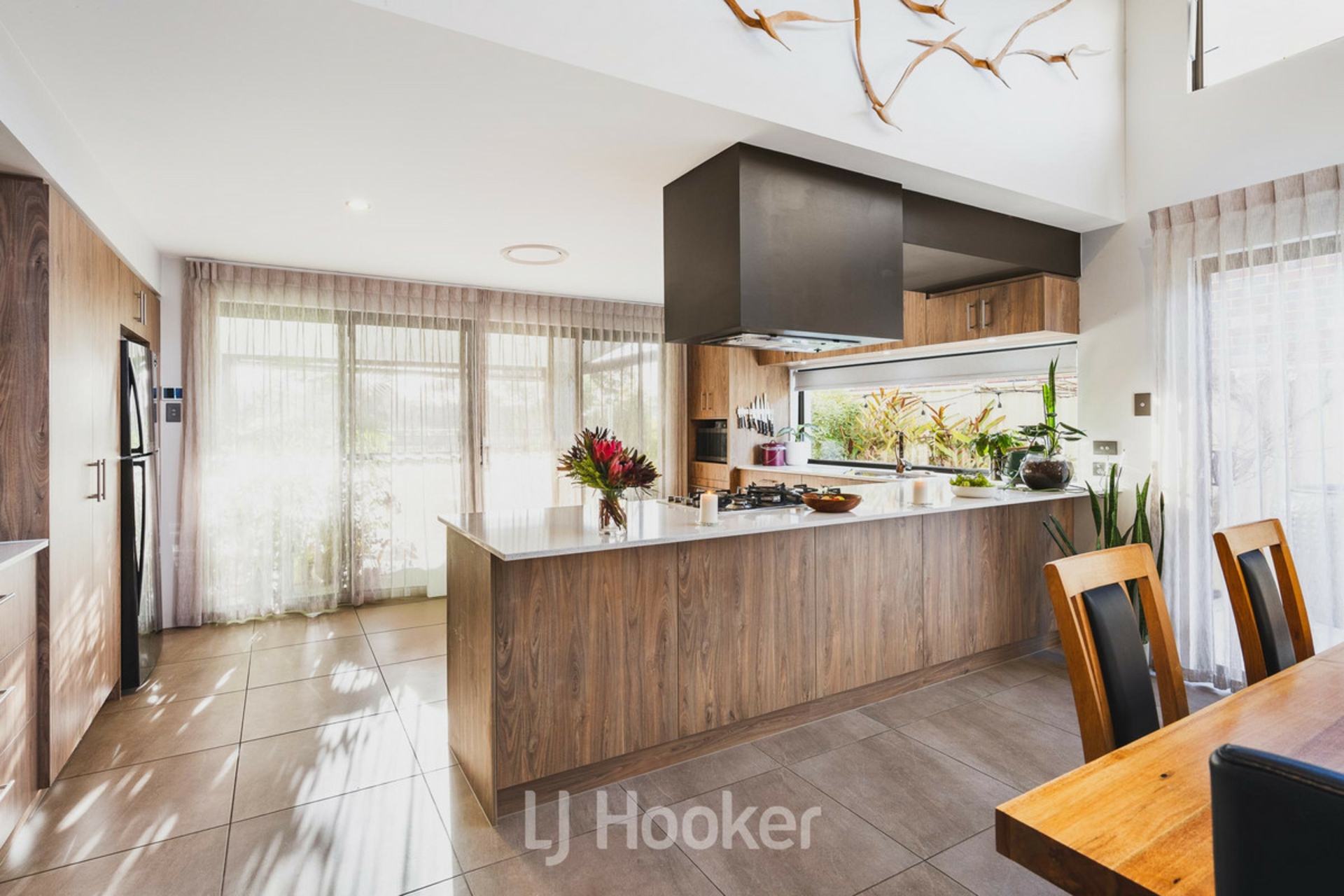 7 Cabot Close — photo 6 of 26