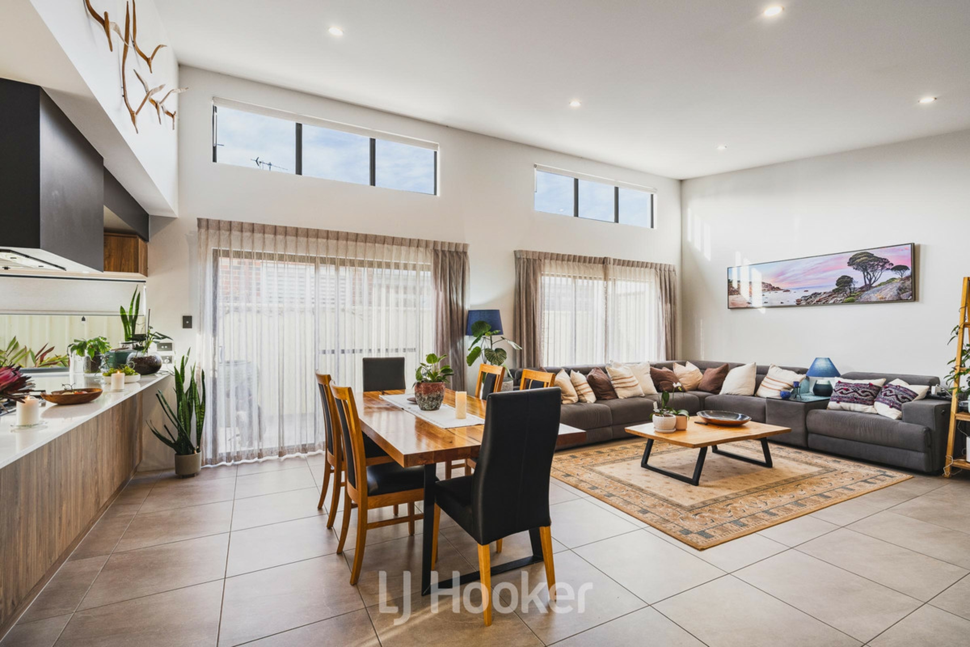7 Cabot Close — photo 8 of 26