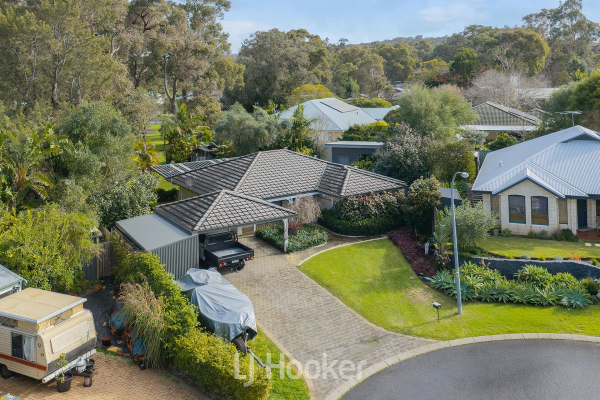 16 Woodynook Court — photo from LJ Hooker Property South West WA