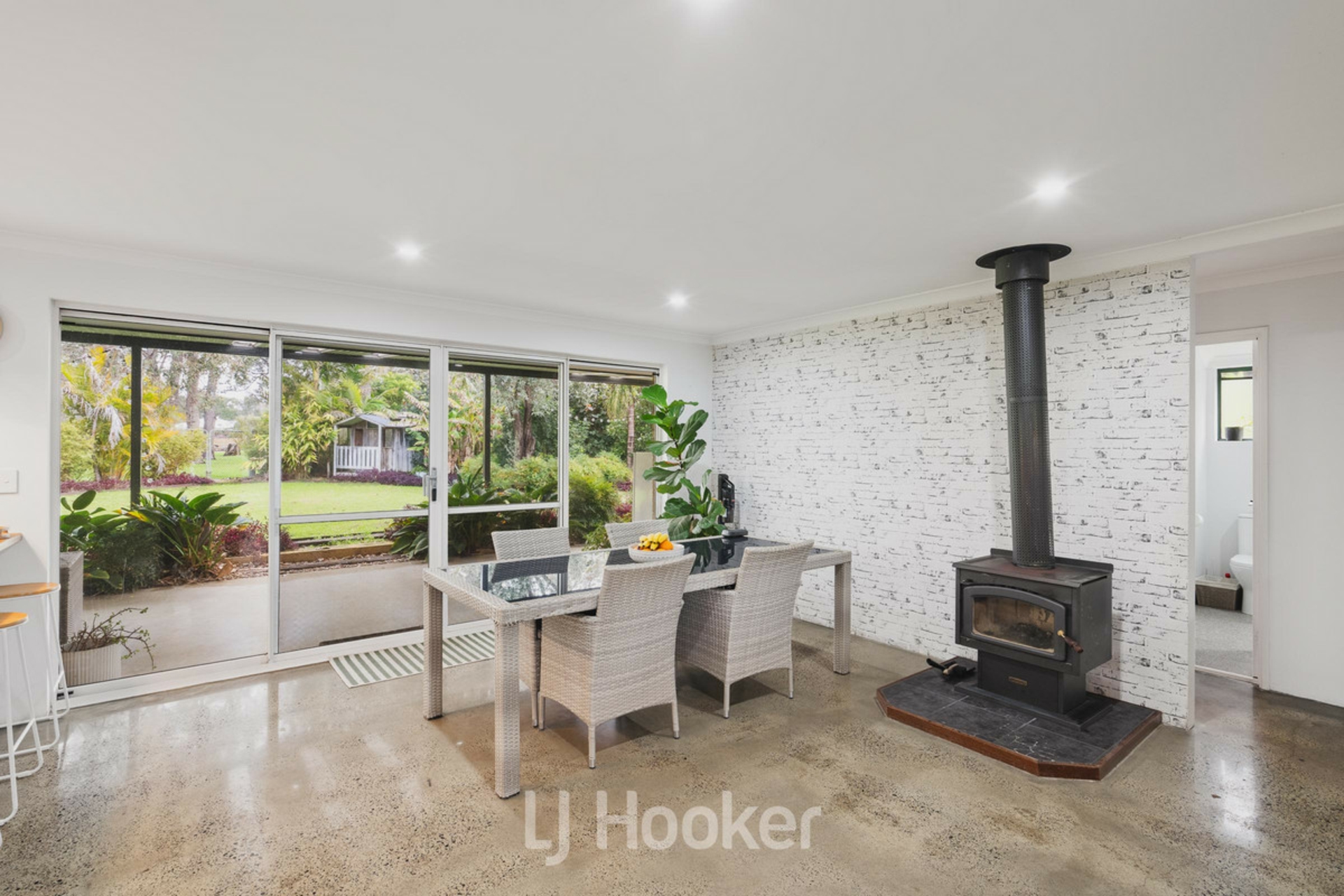 16 Woodynook Court — photo 12 of 24