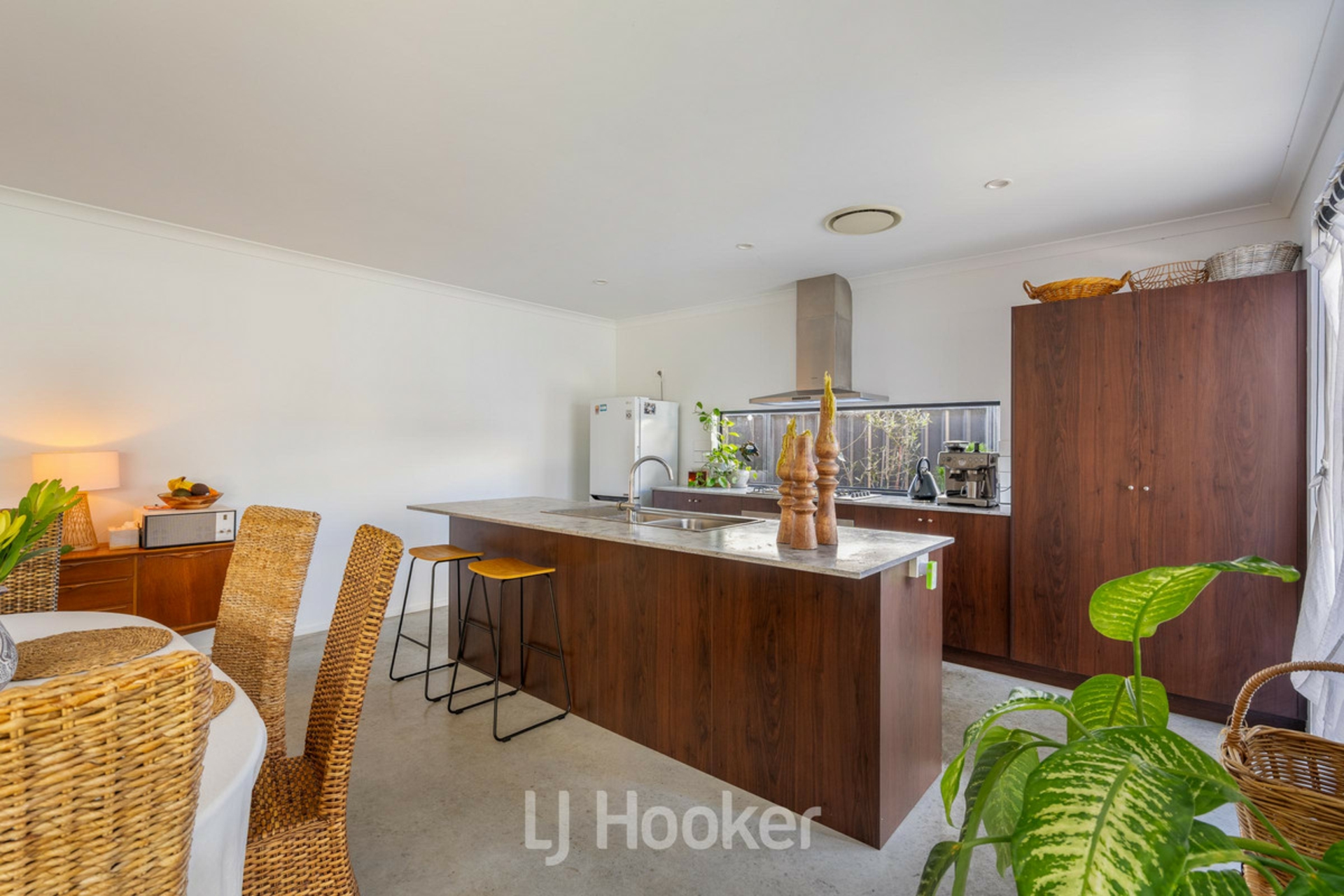 42 Martingale Drive — photo 6 of 25