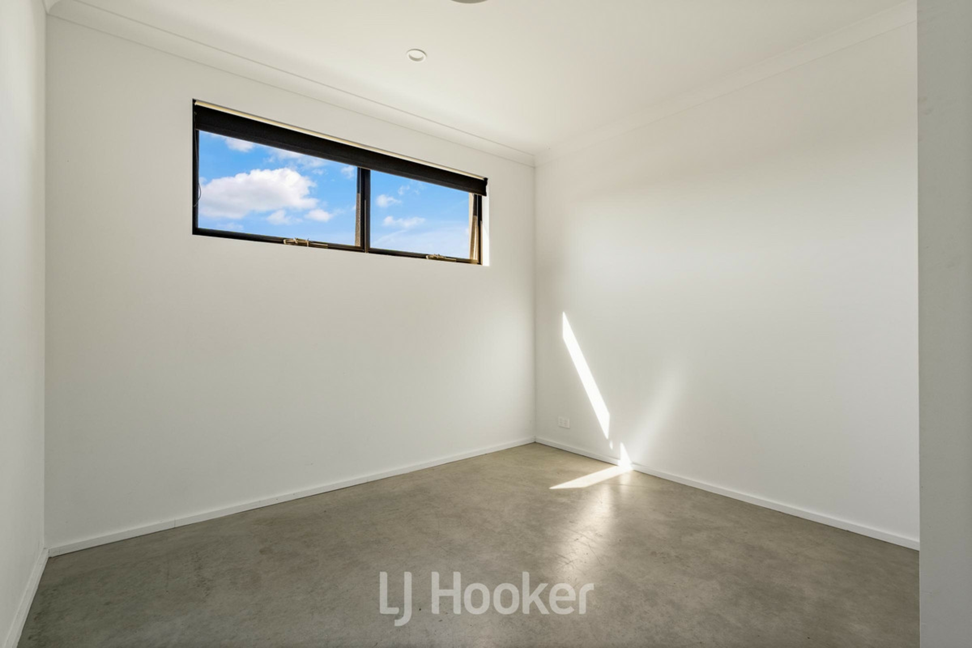 42 Martingale Drive — photo 16 of 25