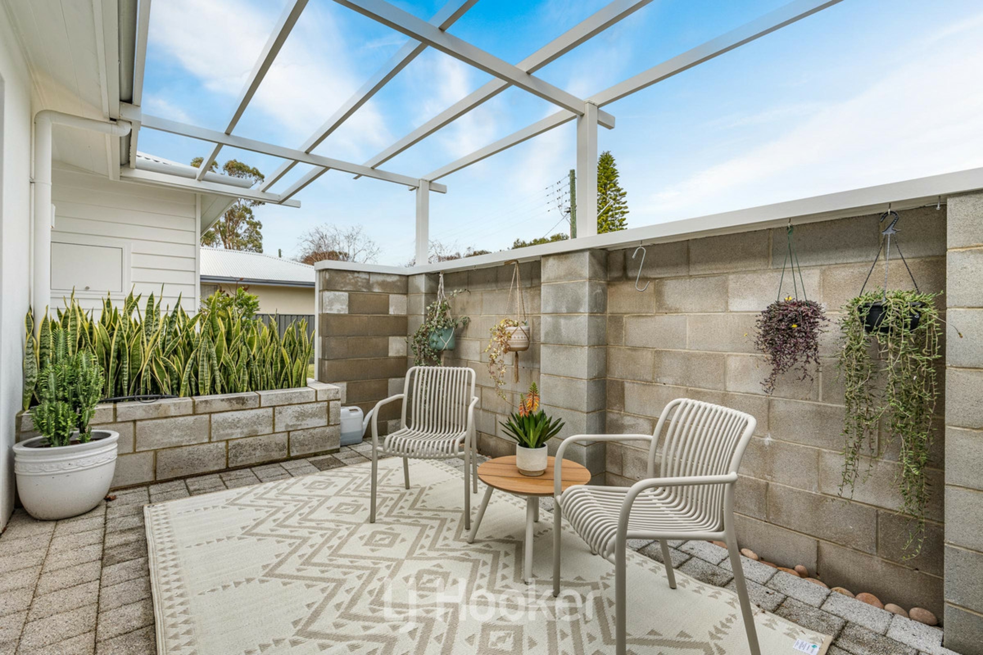 7 Sutton Way — photo 15 of 30