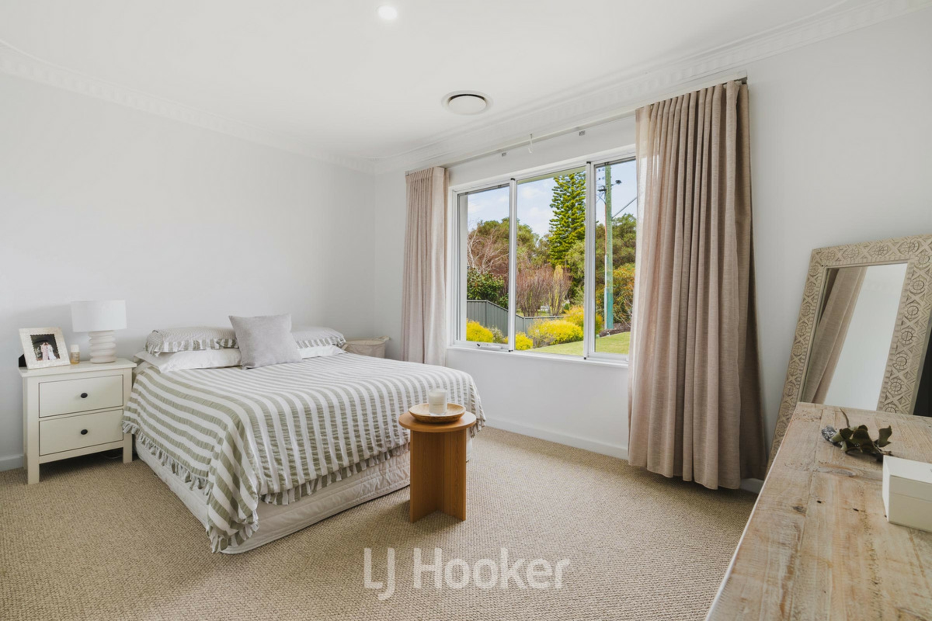 7 Sutton Way — photo 18 of 30