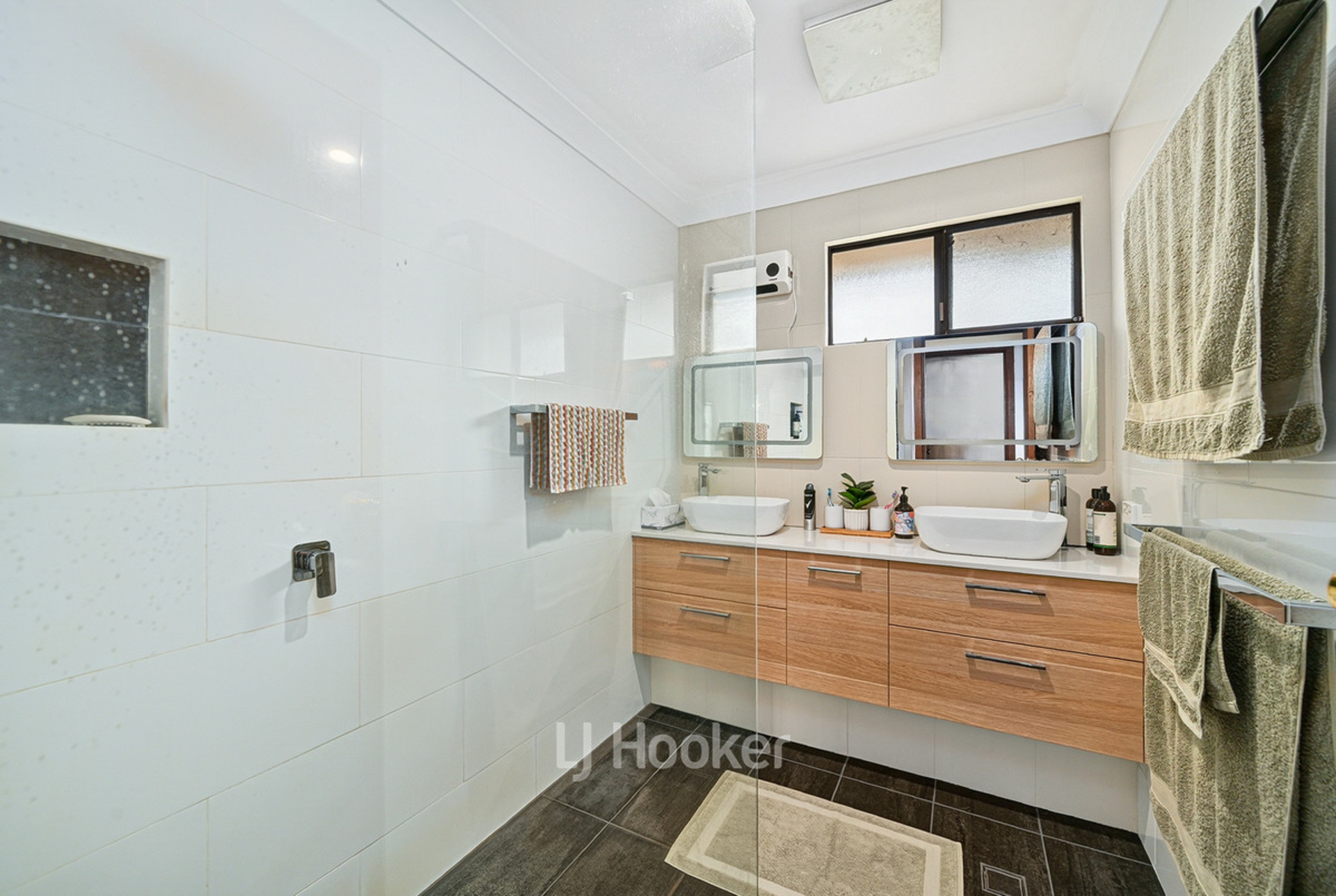 42 Lofthouse Avenue — photo 26 of 30