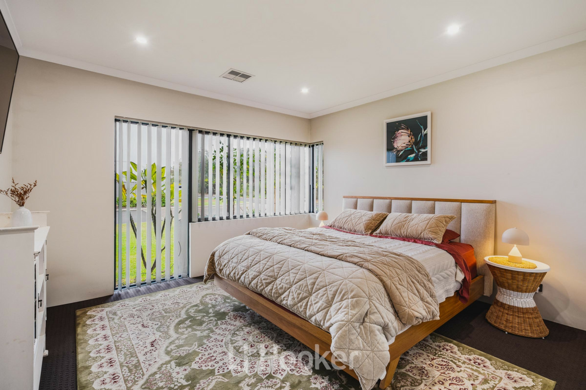 26 Plankton Street — photo 8 of 22
