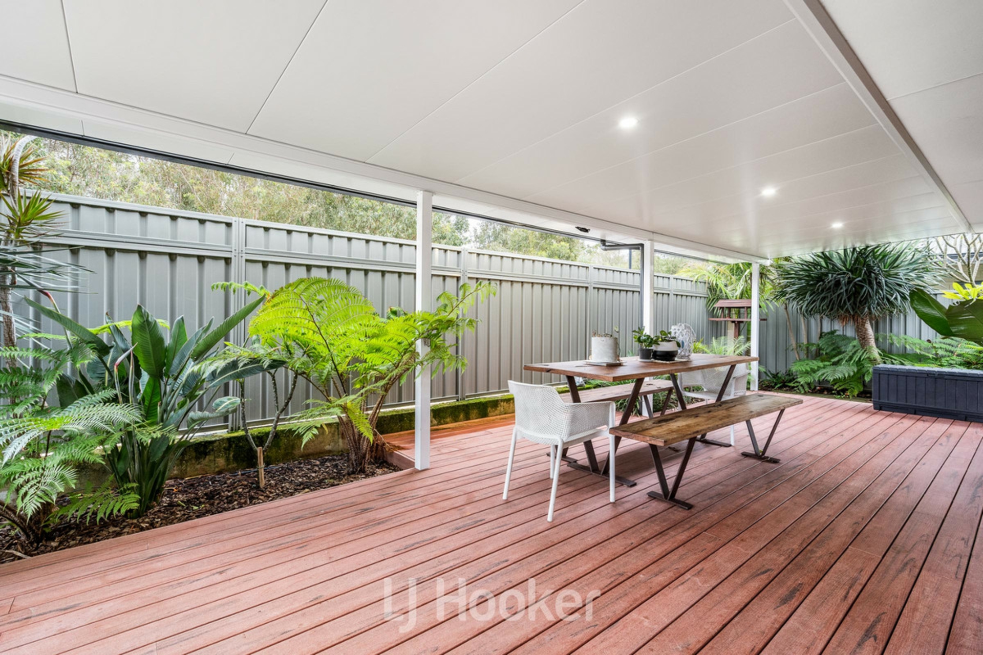 26 Plankton Street — photo 16 of 22