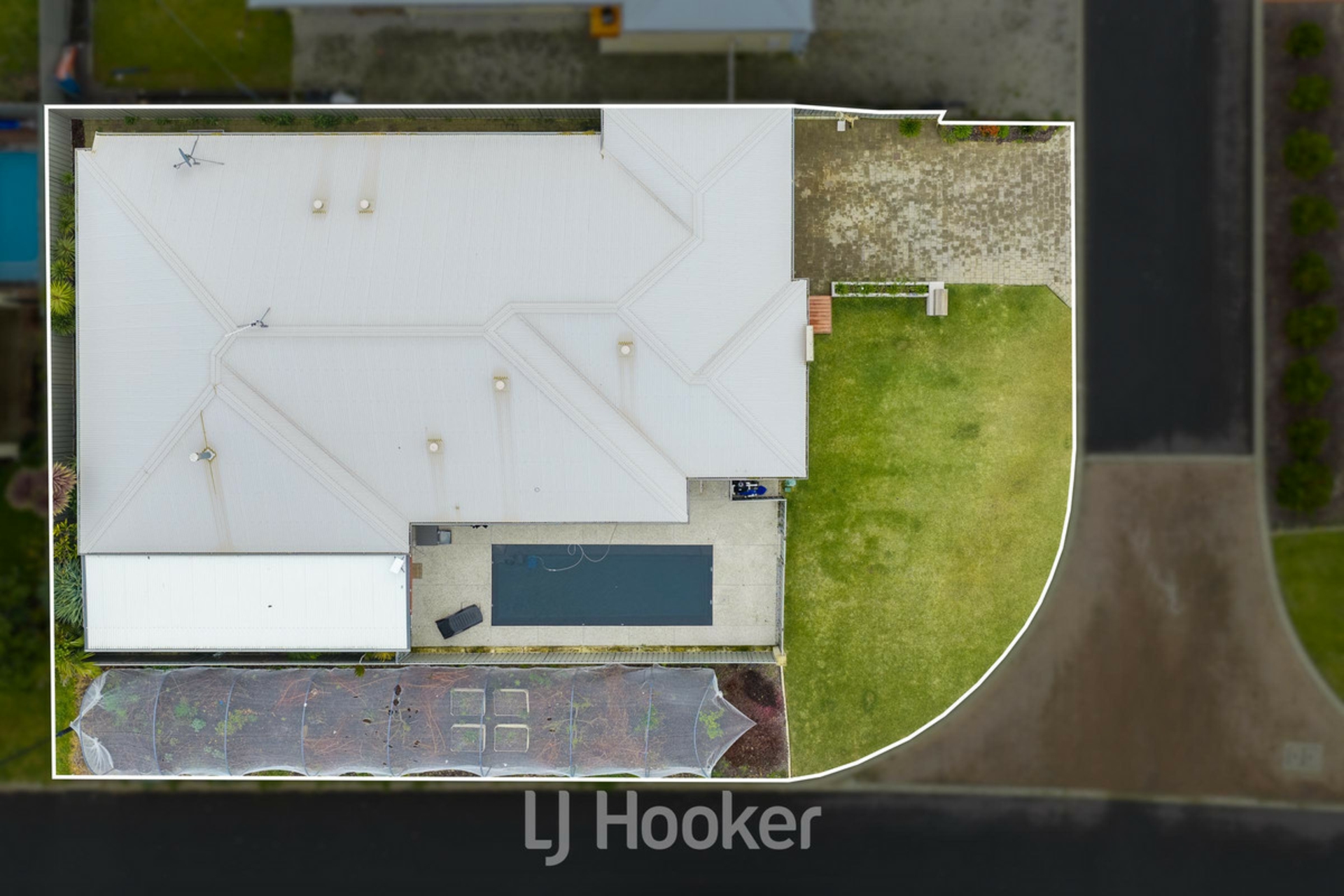 26 Plankton Street — photo 18 of 22