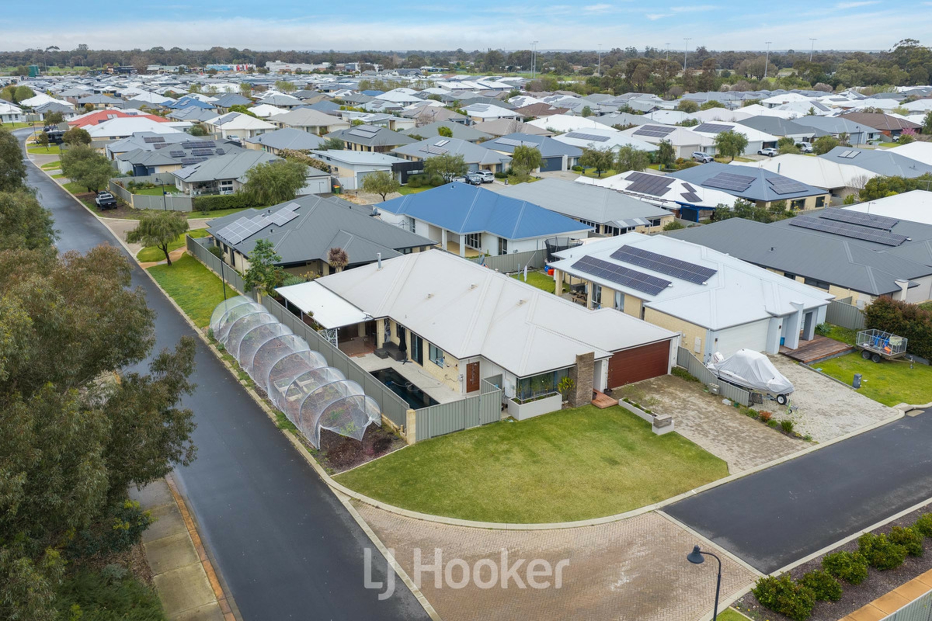26 Plankton Street — photo 19 of 22