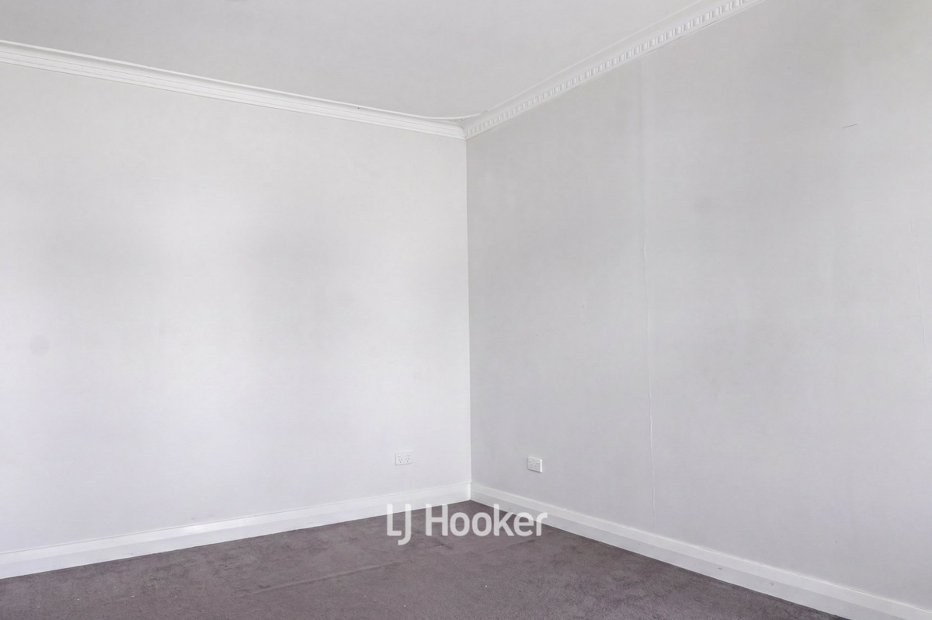 102 South Western Highway — photo 14 of 26