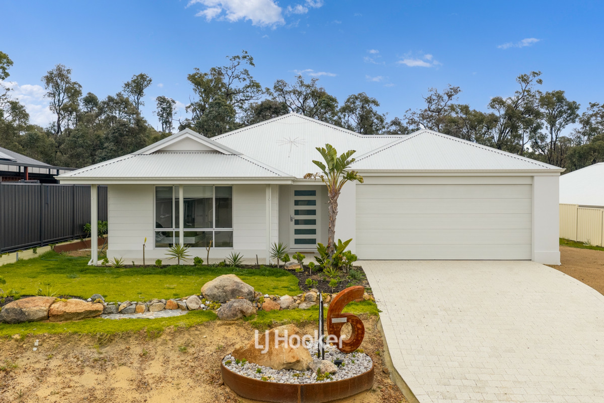 6 McCamish Crescent — photo from LJ Hooker Property South West WA