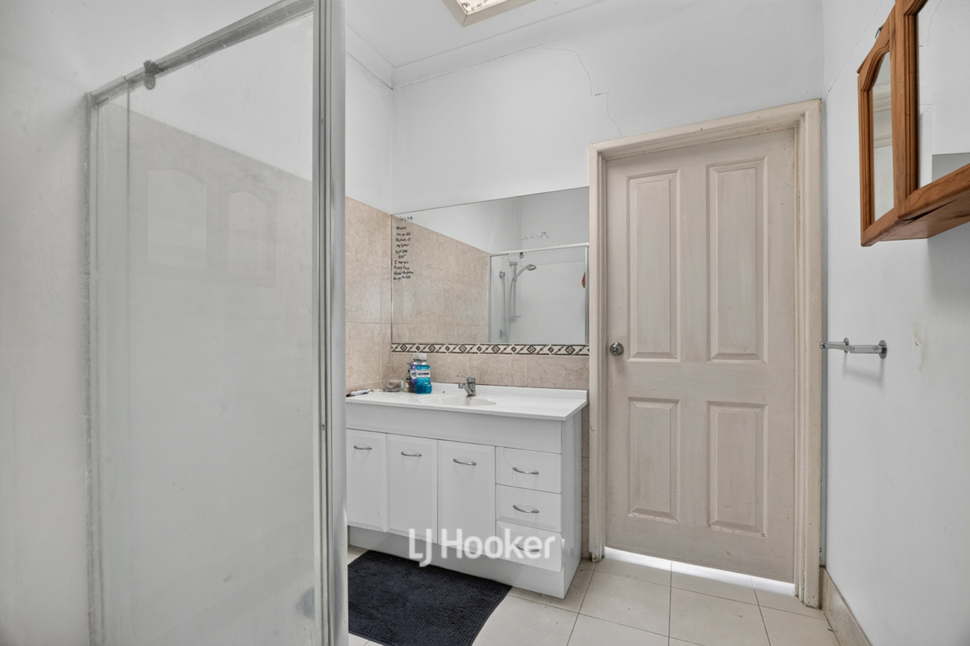 18 Absolon Street — photo 18 of 25