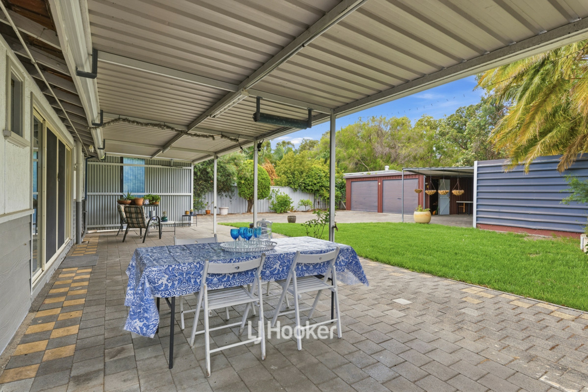 186 South Western Highway — photo 13 of 21