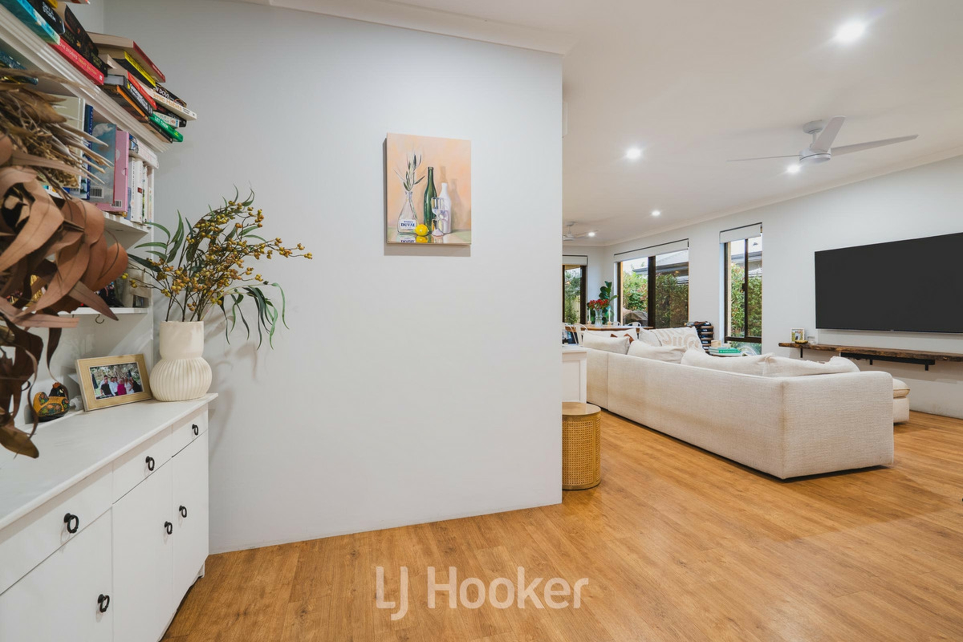 61 Higgins Drive — photo 3 of 27