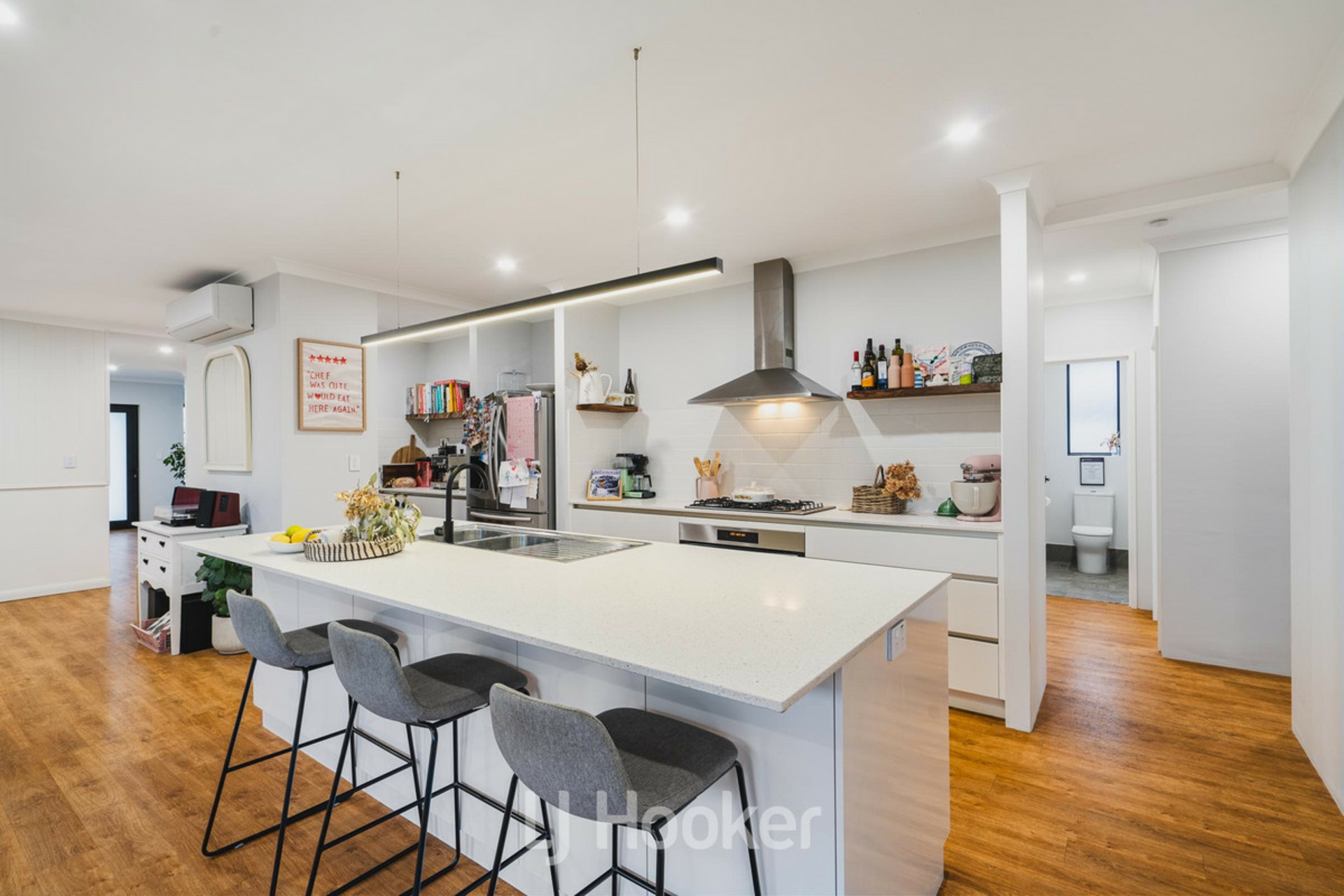 61 Higgins Drive — photo 5 of 27