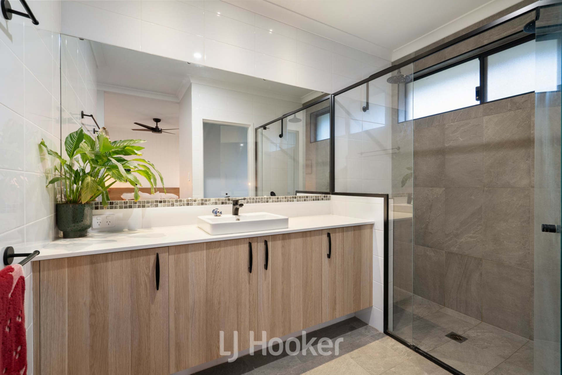 61 Higgins Drive — photo 15 of 27