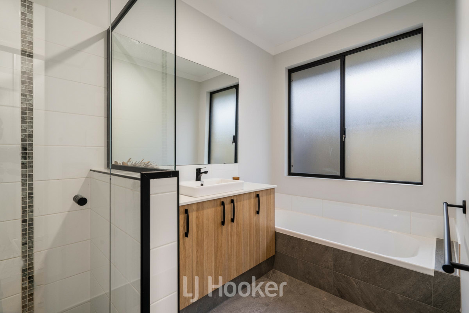 61 Higgins Drive — photo 19 of 27