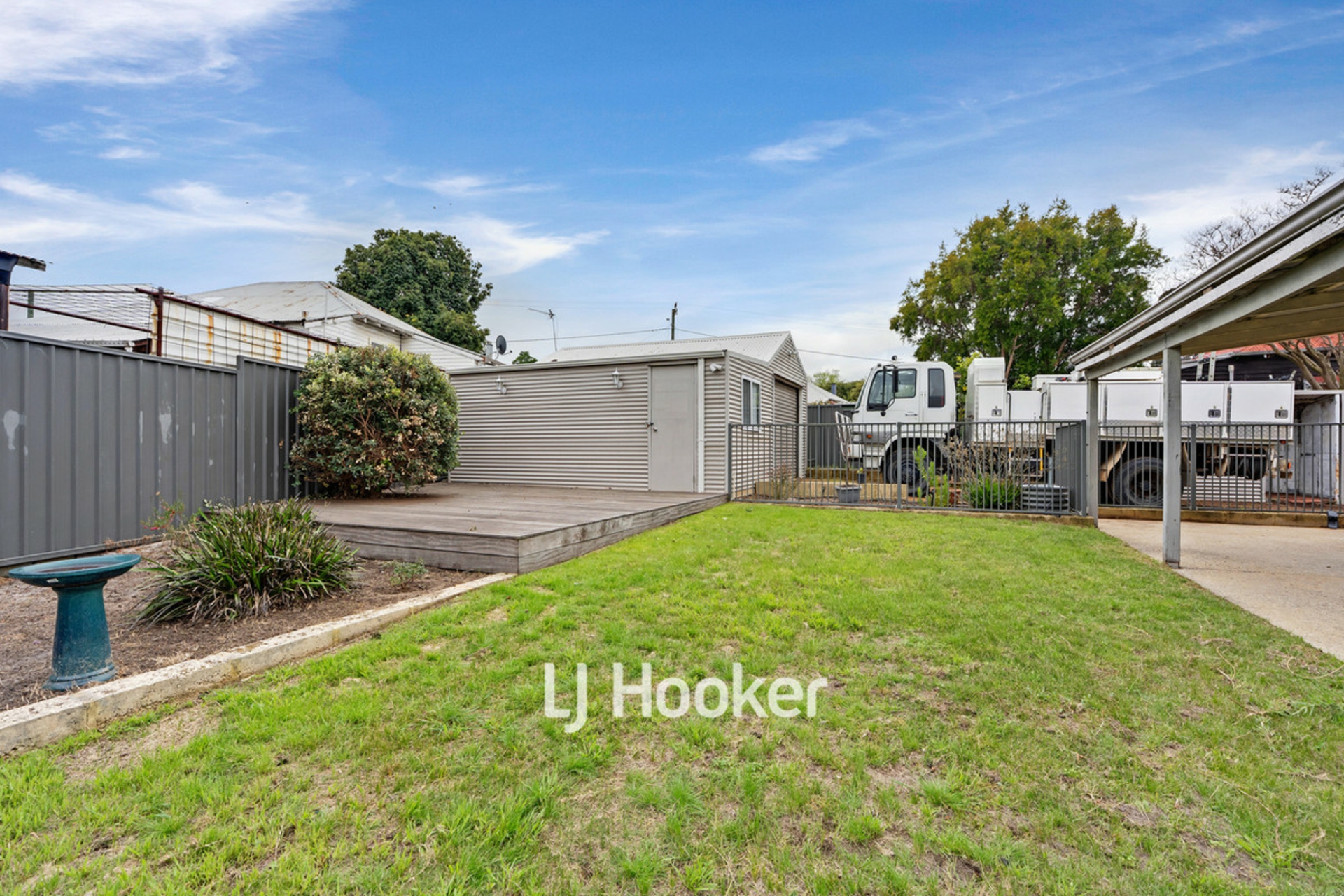 181 Steere Street North — photo 17 of 24