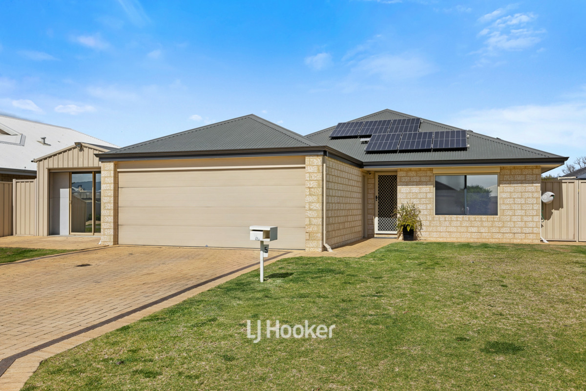 5 Mooralup Turn — photo from LJ Hooker Property South West WA
