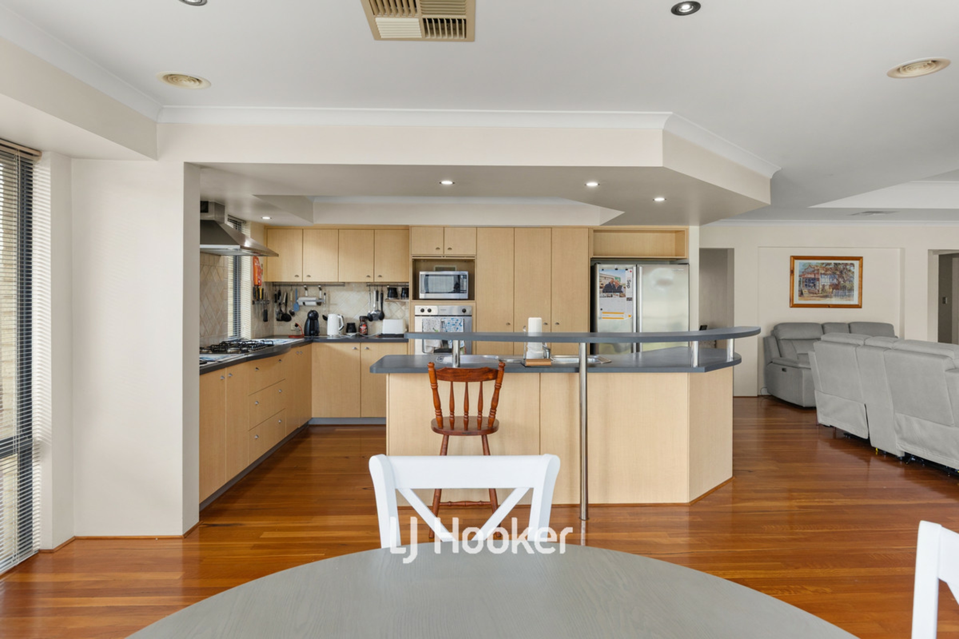 10 Sewell Road — photo 6 of 25